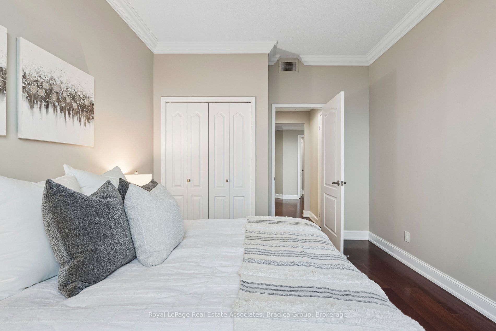 1905 Pilgrims Way Ph2 Property Photo 25