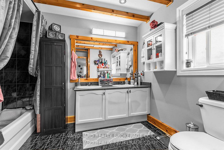 111 Grapevine Road Property Photo 15