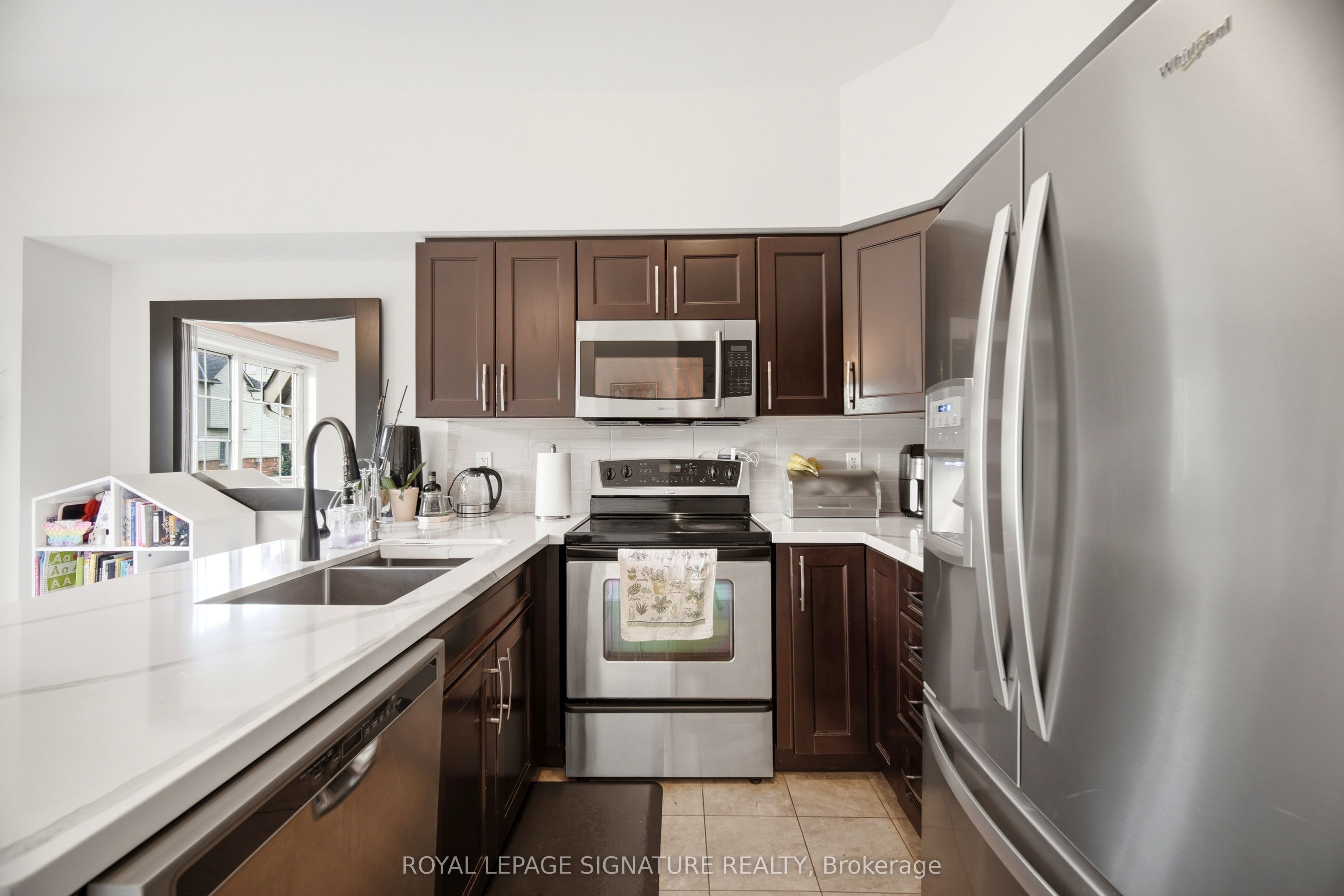 5035 Bidwell Common Property Photo 7