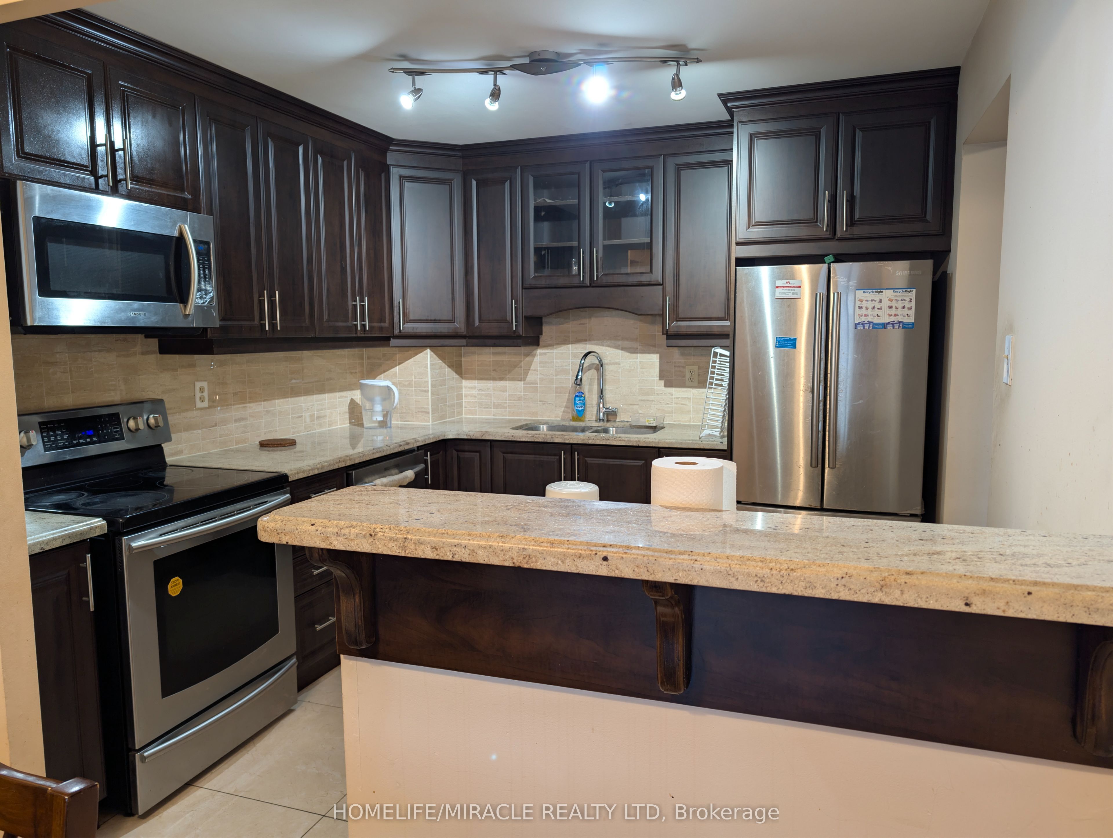 115 Hillcrest Avenue 214 Property Photo 1