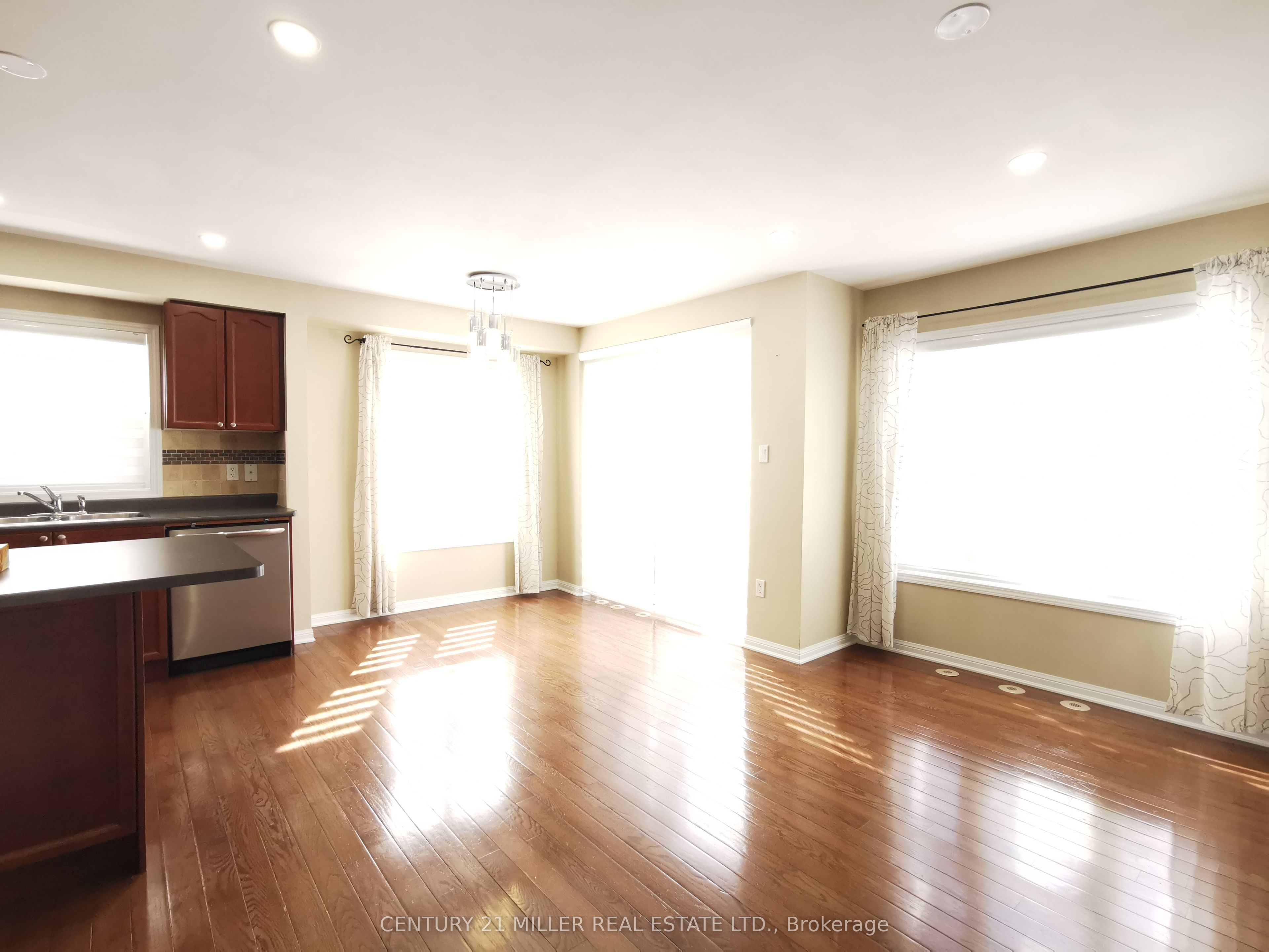 670 Holly Avenue Property Photo 9