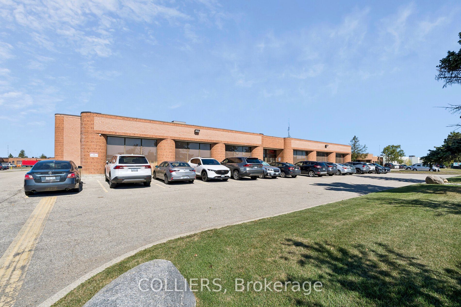 195 Brunel Road Property Photo 2