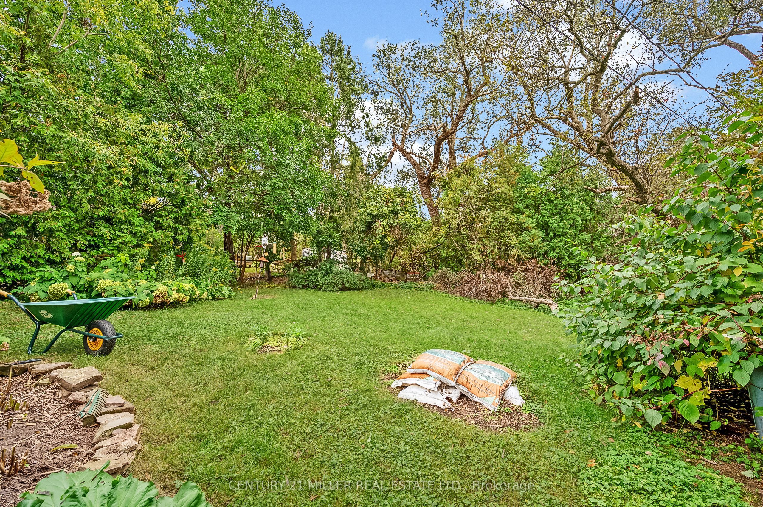 1342 Sedgewick Crescent Property Photo 11