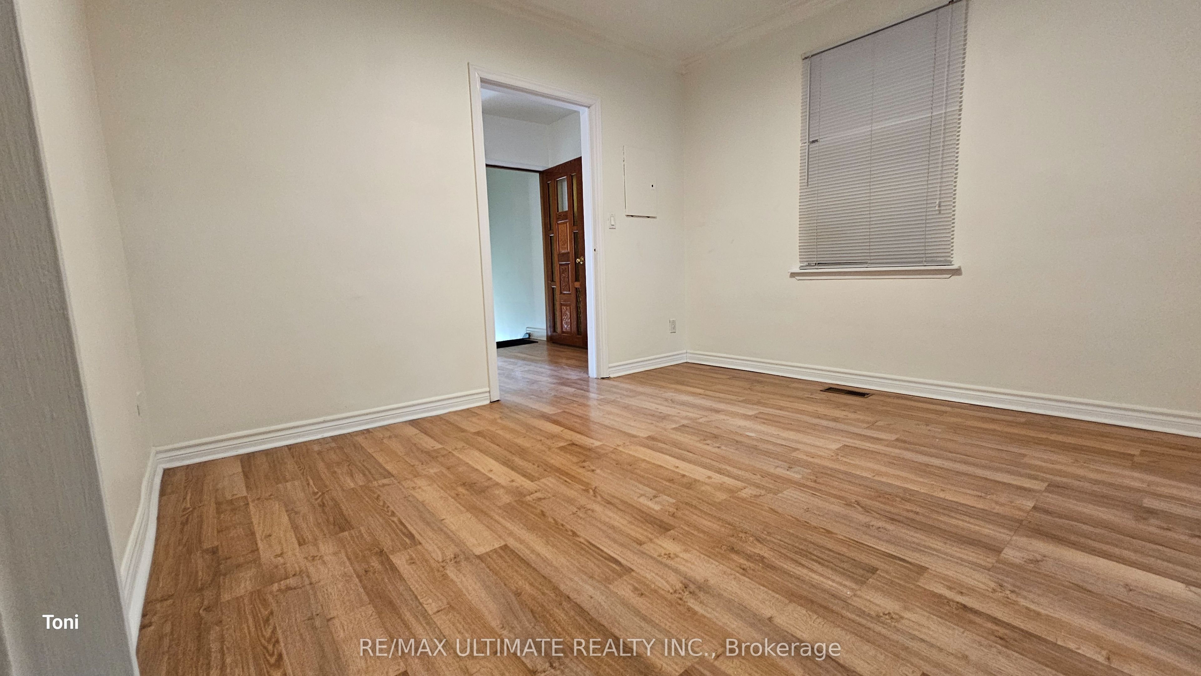 568 Rogers Road 2nd Floor Property Photo 13