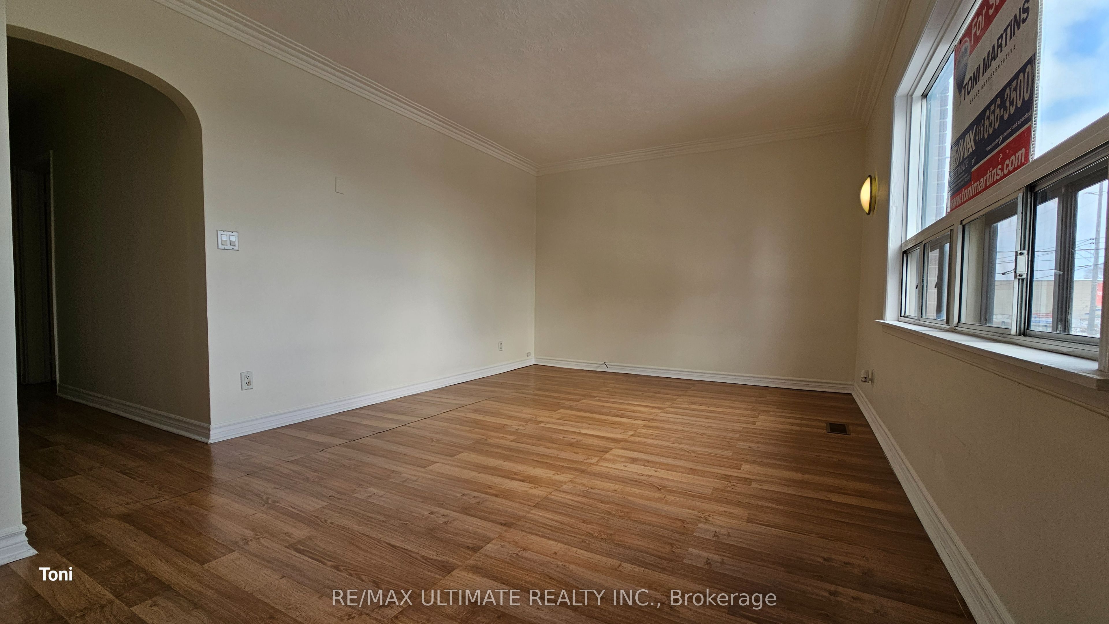 568 Rogers Road 2nd Floor Property Photo 21