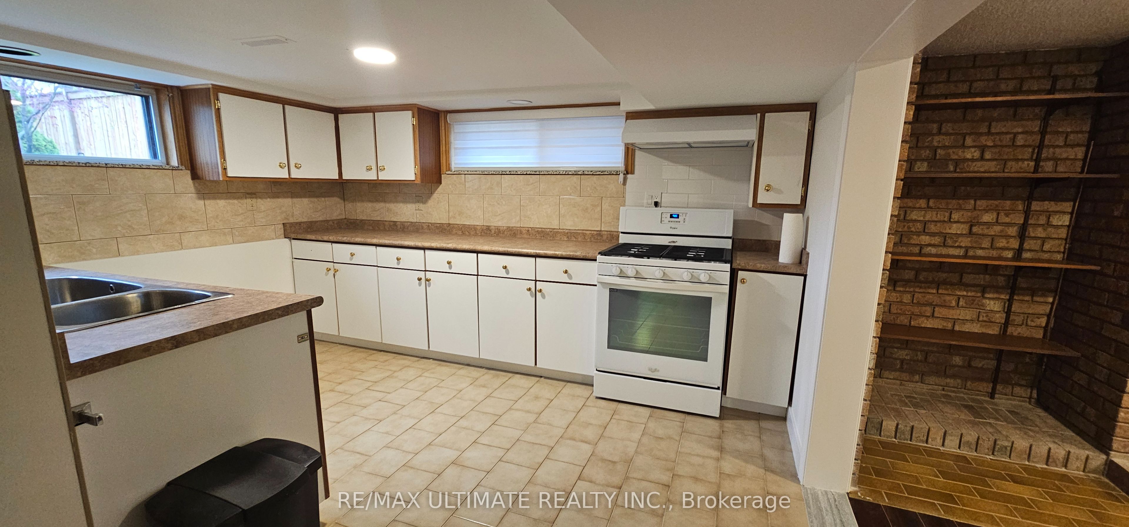 136 Rustic Road Basement Property Photo 4