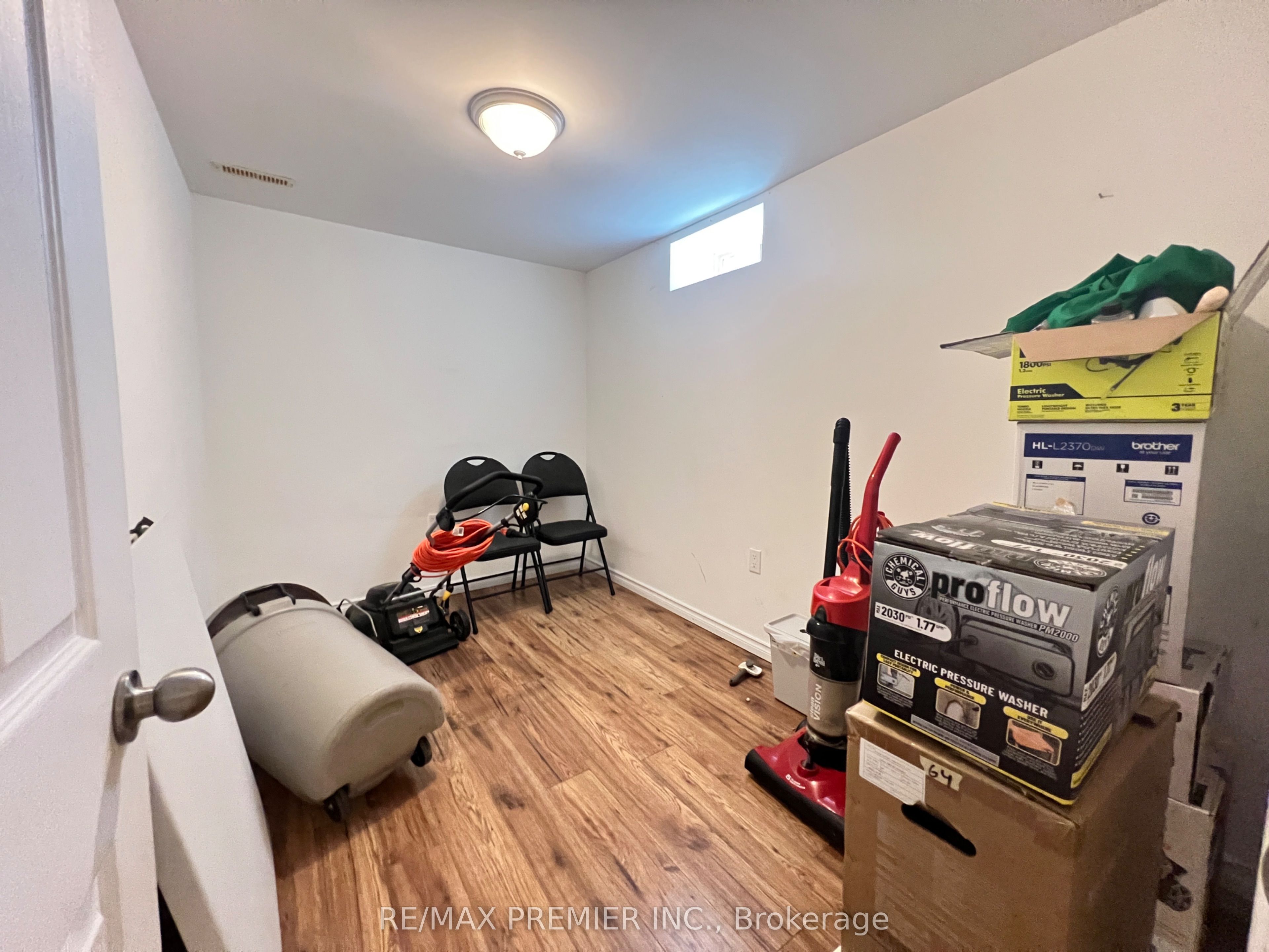 371 Krotone Crescent Property Photo 9