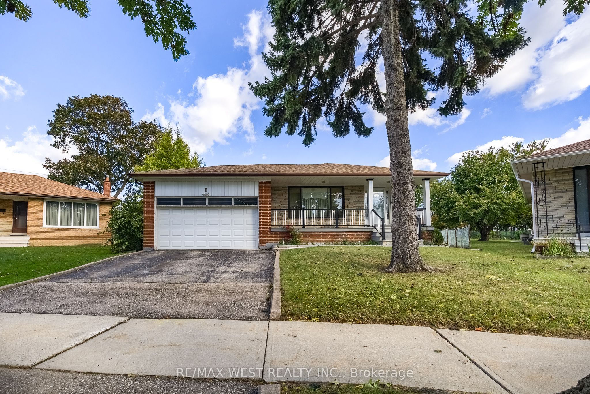 8 Carswell Place Property Photo 1