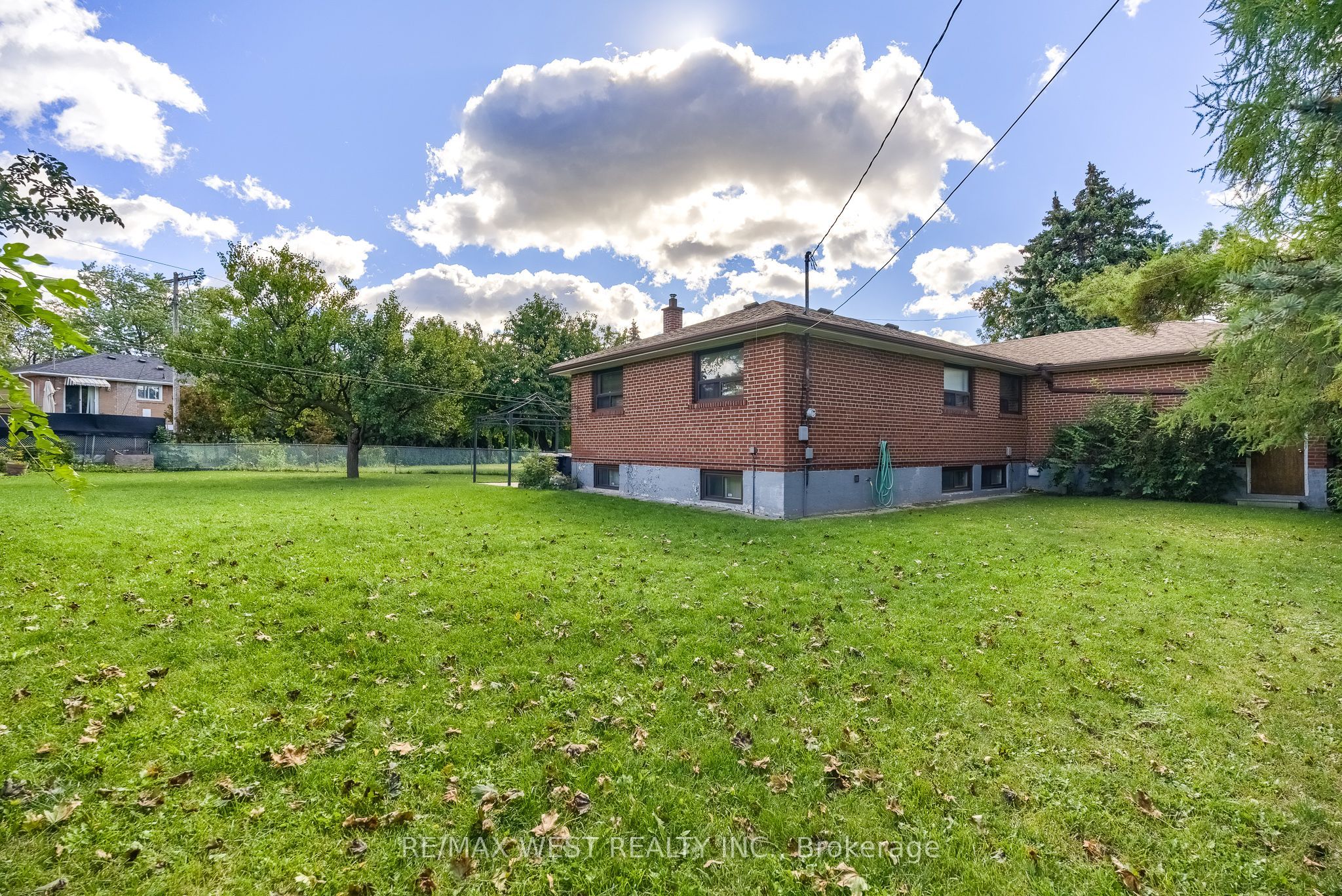 8 Carswell Place Property Photo 15