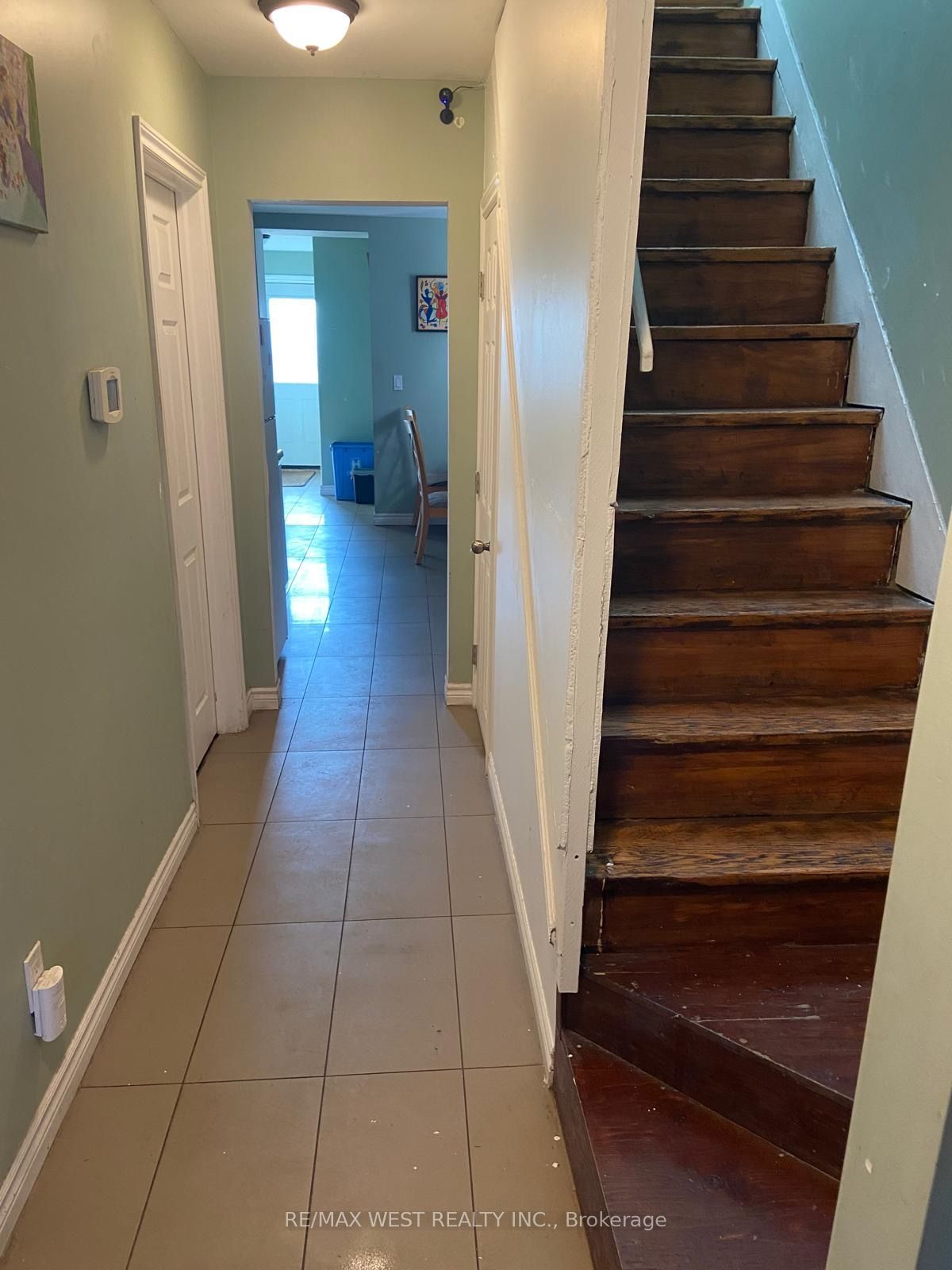 10 Fairbank Avenue Property Photo 4