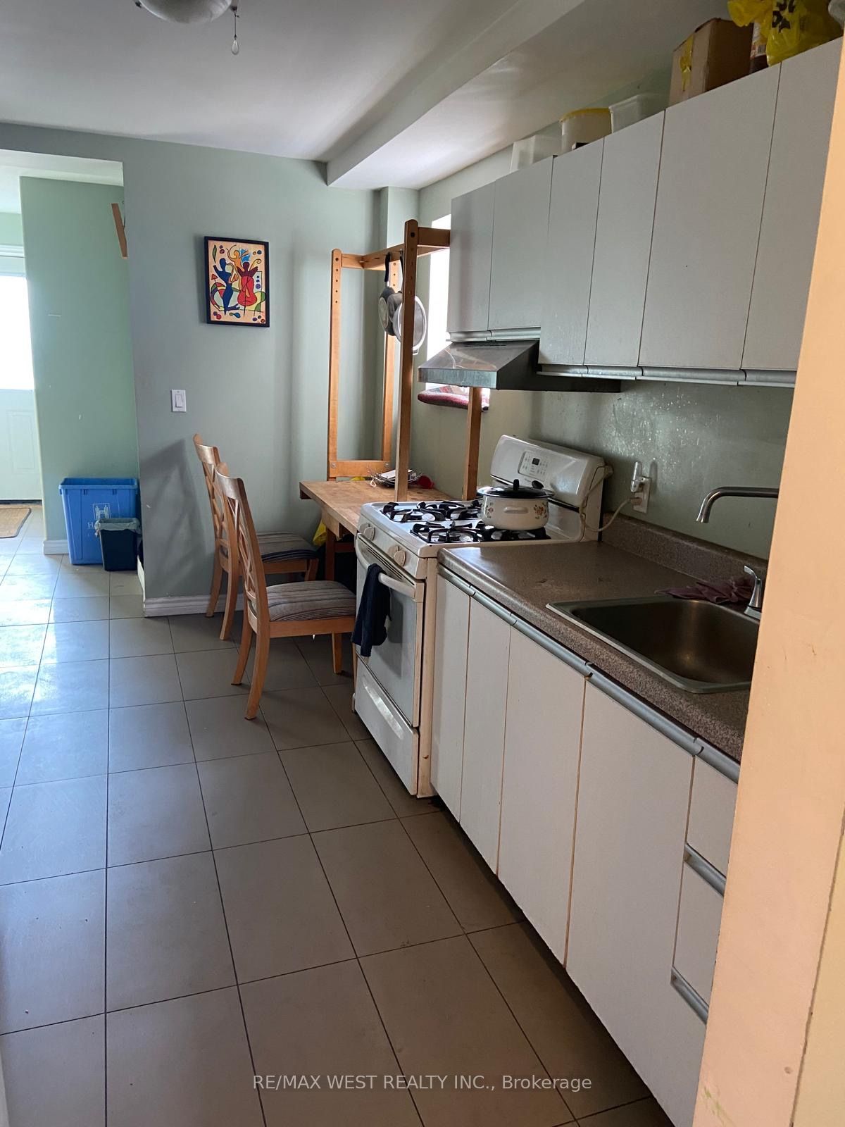 10 Fairbank Avenue Property Photo 6