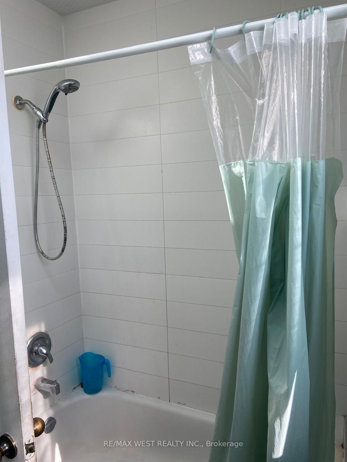10 Fairbank Avenue Property Photo 15