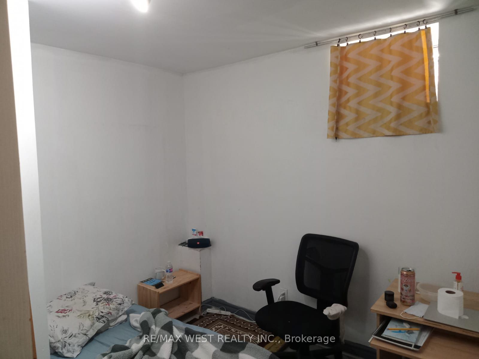 10 Fairbank Avenue Property Photo 18