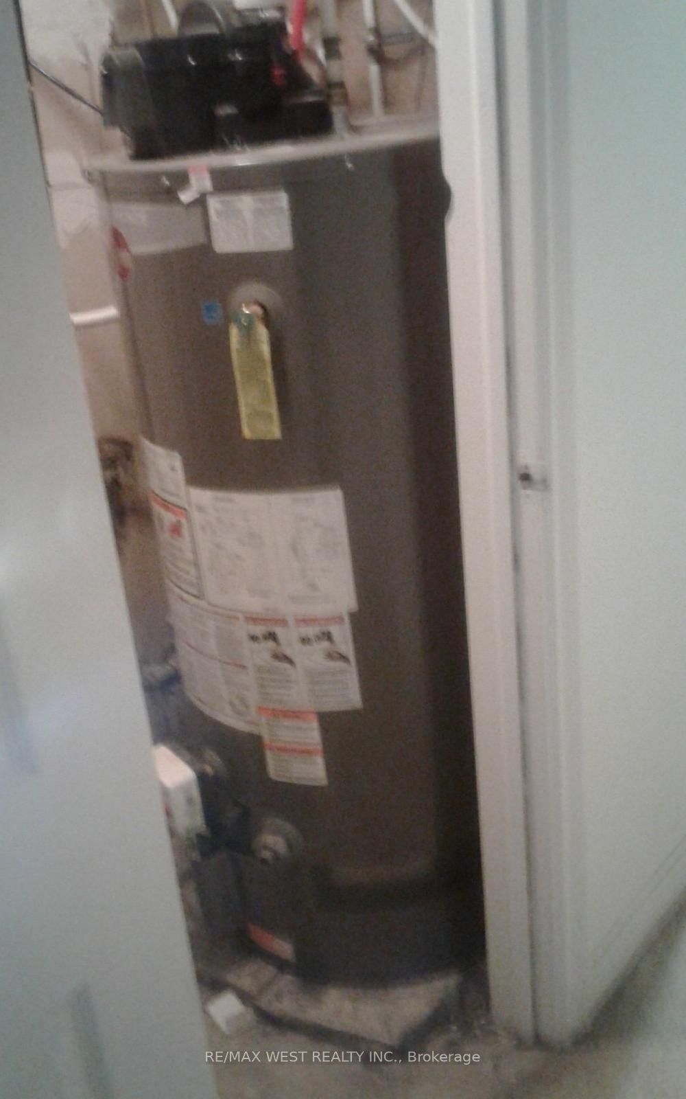 10 Fairbank Avenue Property Photo 21