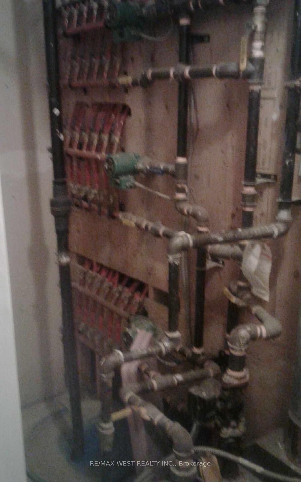 10 Fairbank Avenue Property Photo 22