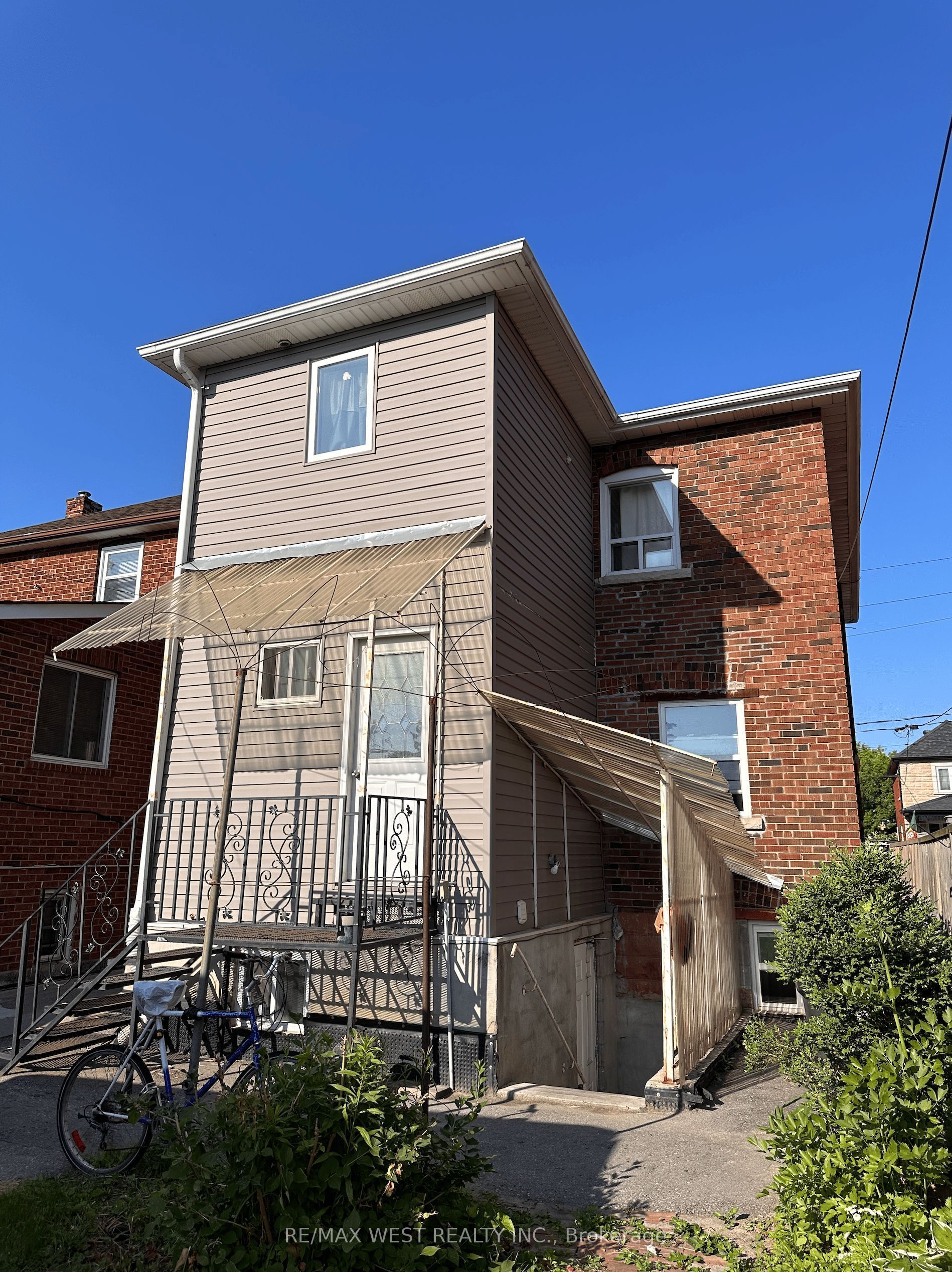 10 Fairbank Avenue Property Photo 27