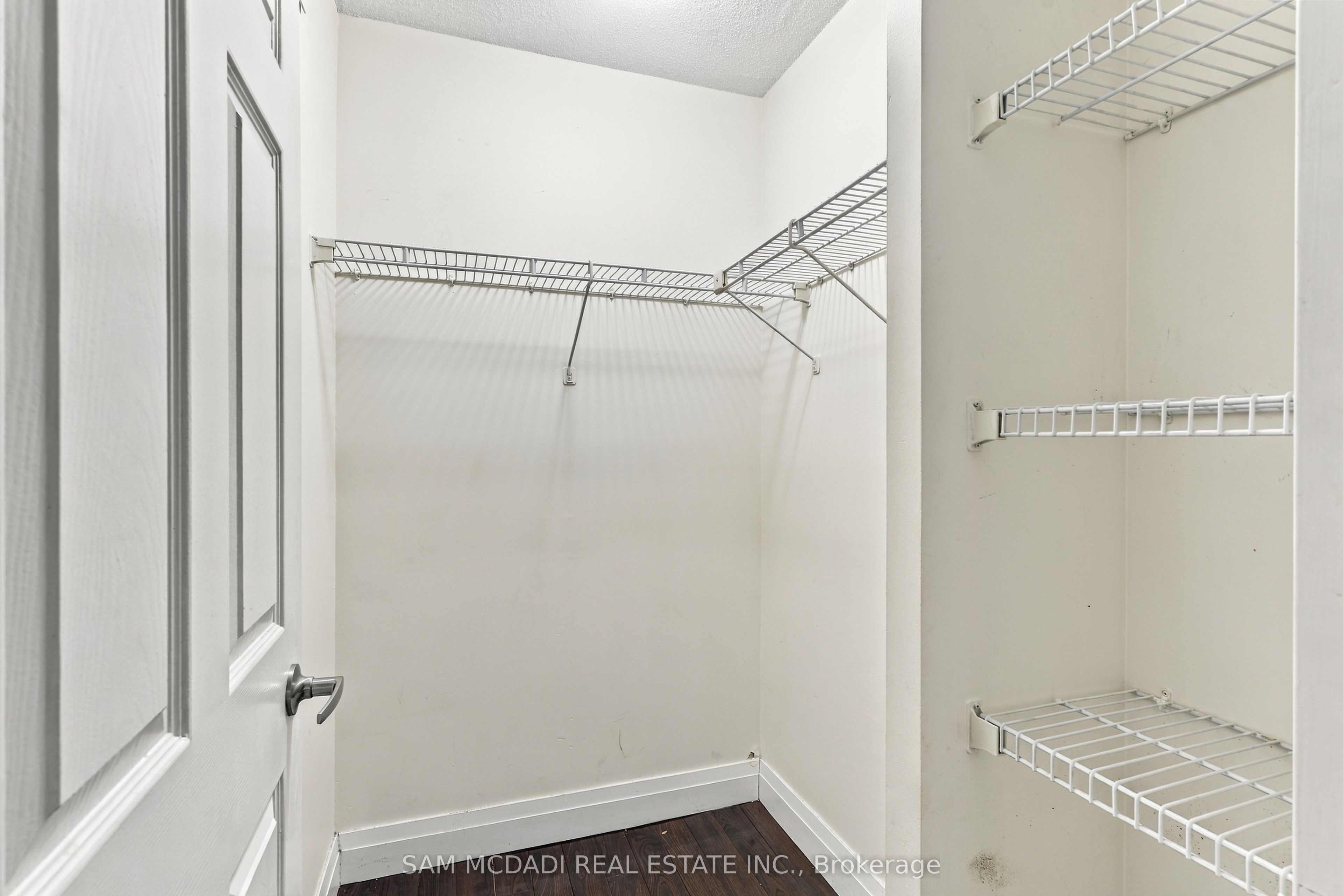 265 Enfield Place 903 Property Photo 20