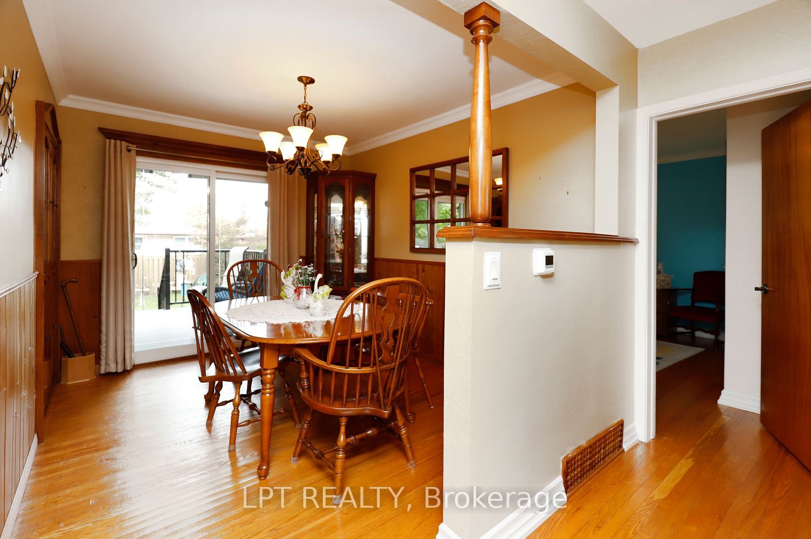 37 Mcgilvray Crescent W Property Photo 16