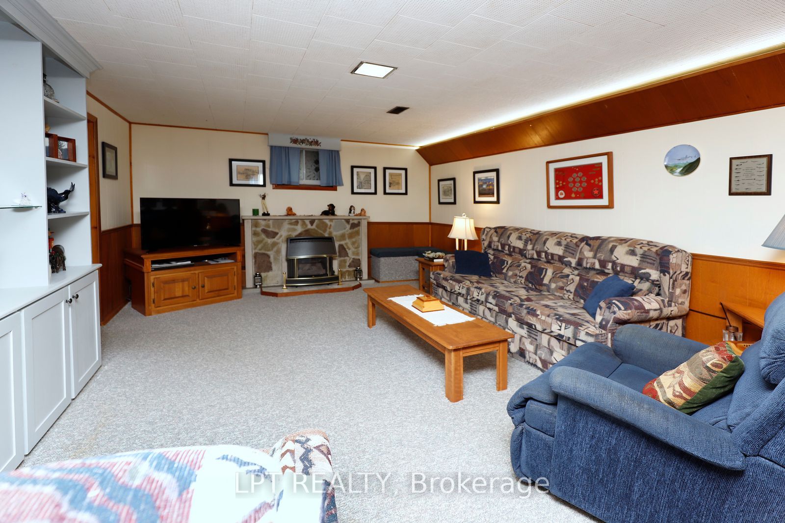 37 Mcgilvray Crescent W Property Photo 28