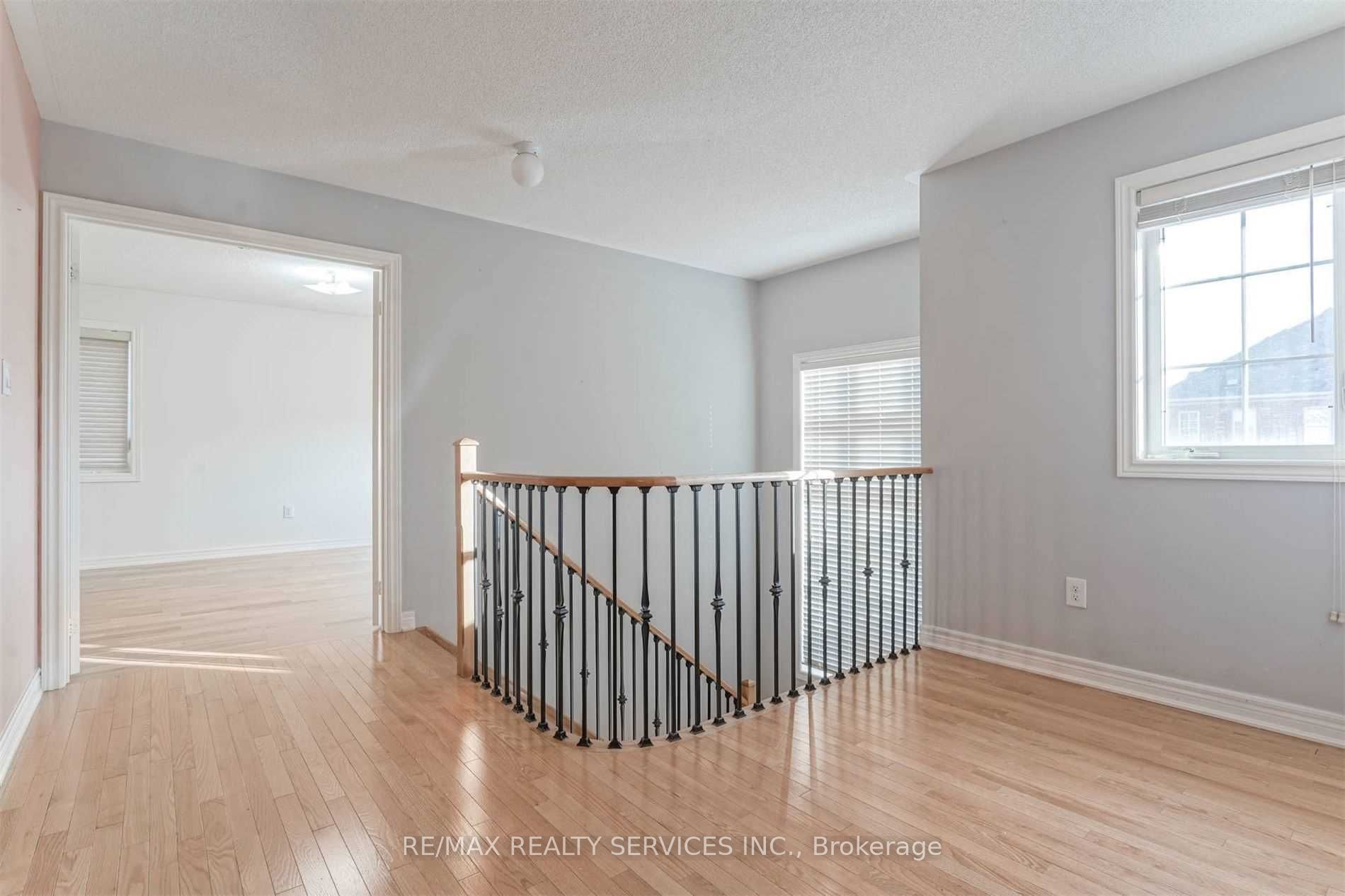 3 Coolwater Drive Upper Property Photo 10