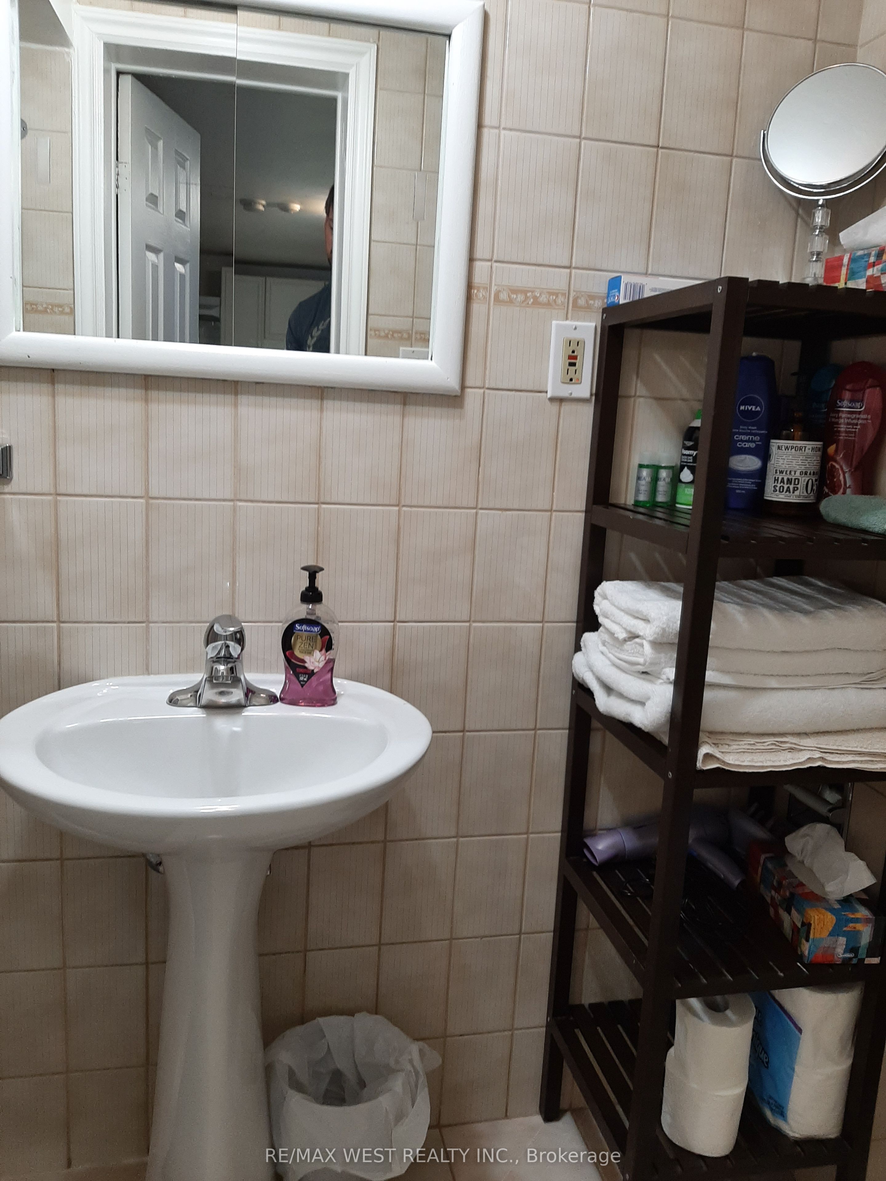 34 Penhurst Avenue B1 Property Photo 9