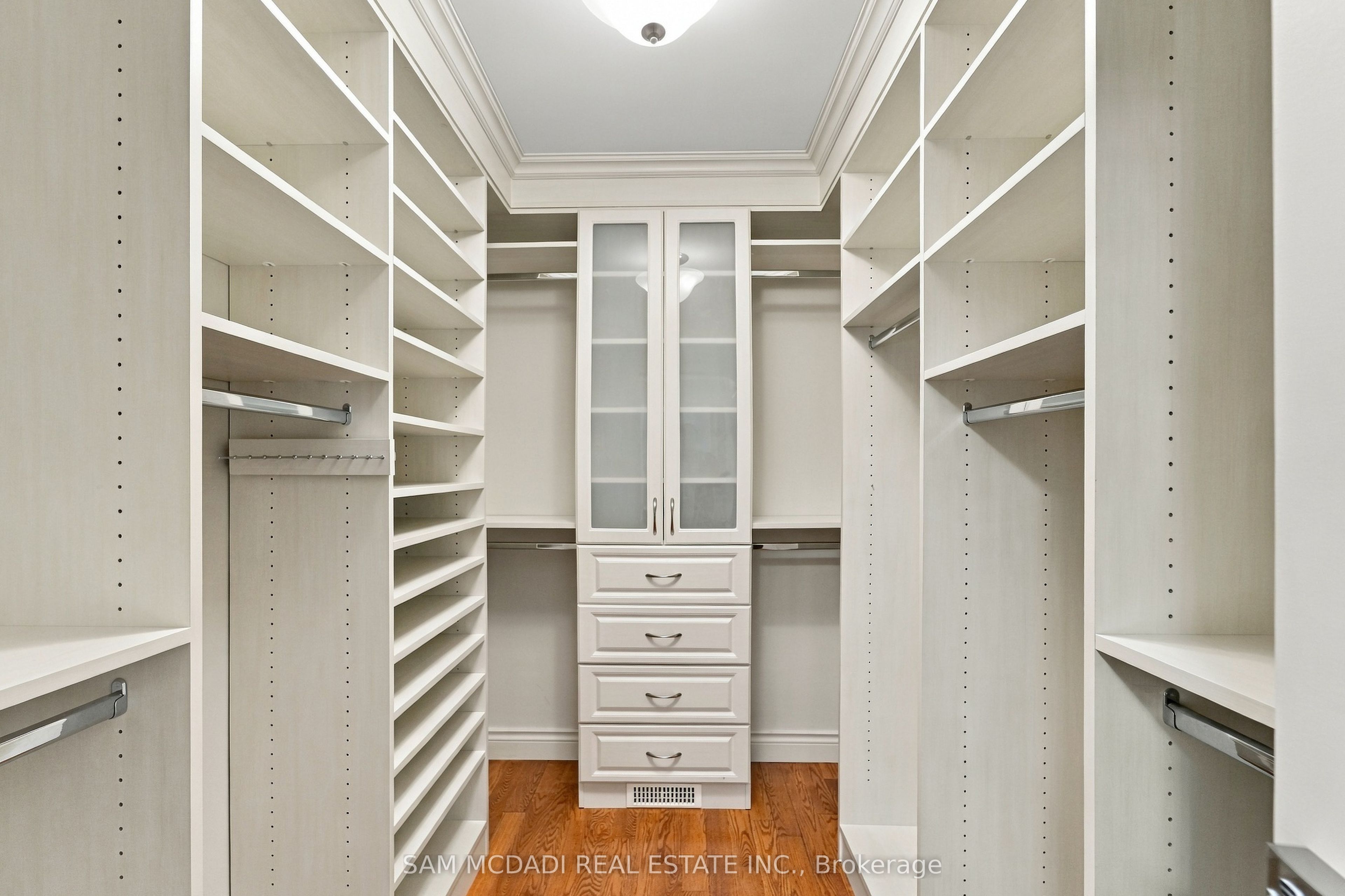 527 Meadow Wood Road Property Photo 22