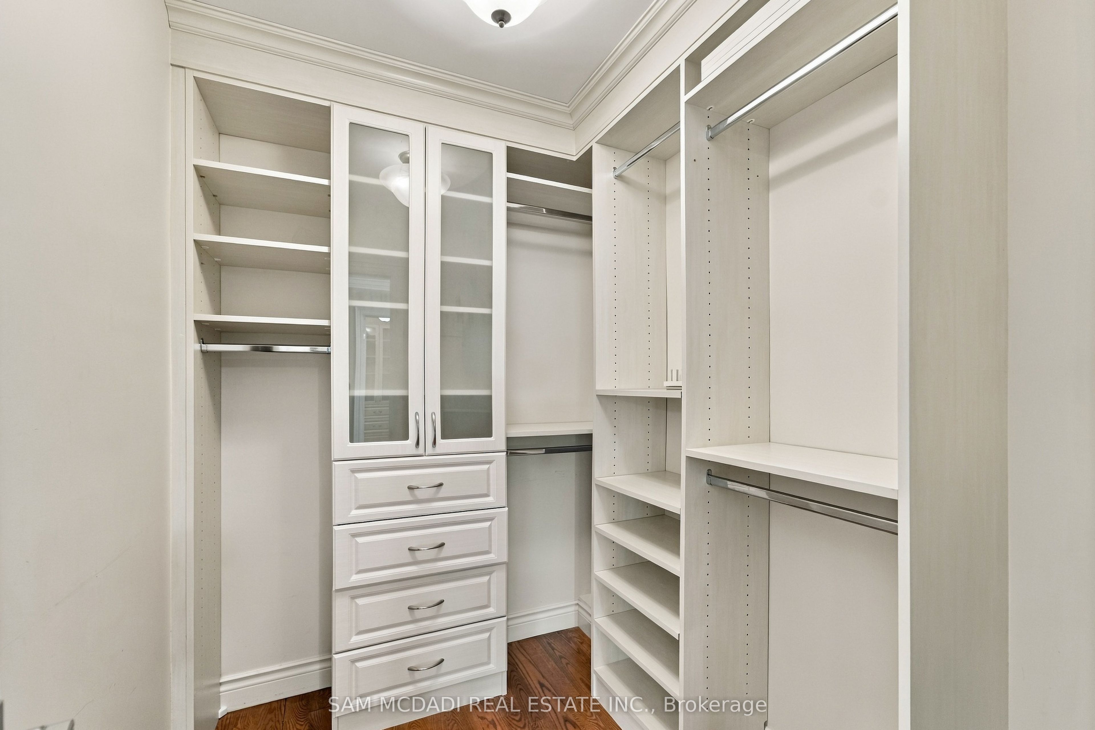 527 Meadow Wood Road Property Photo 23