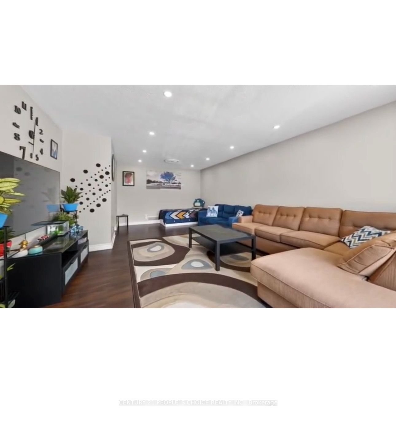 48 English Street Property Photo 3