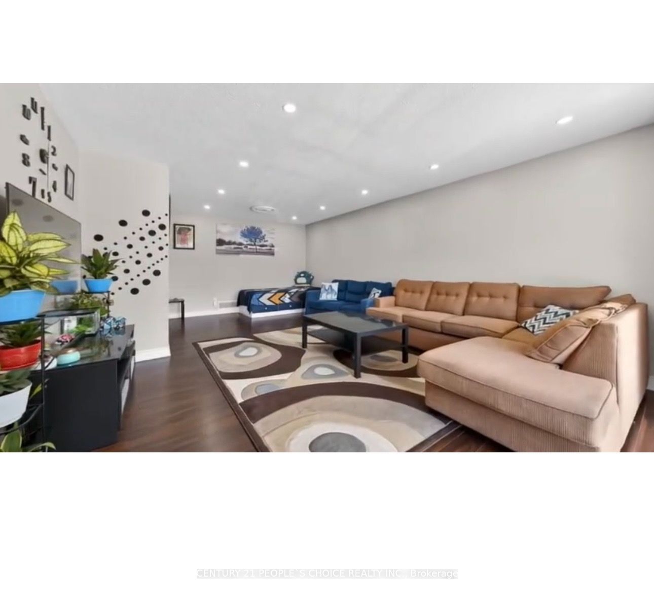 48 English Street Property Photo 4