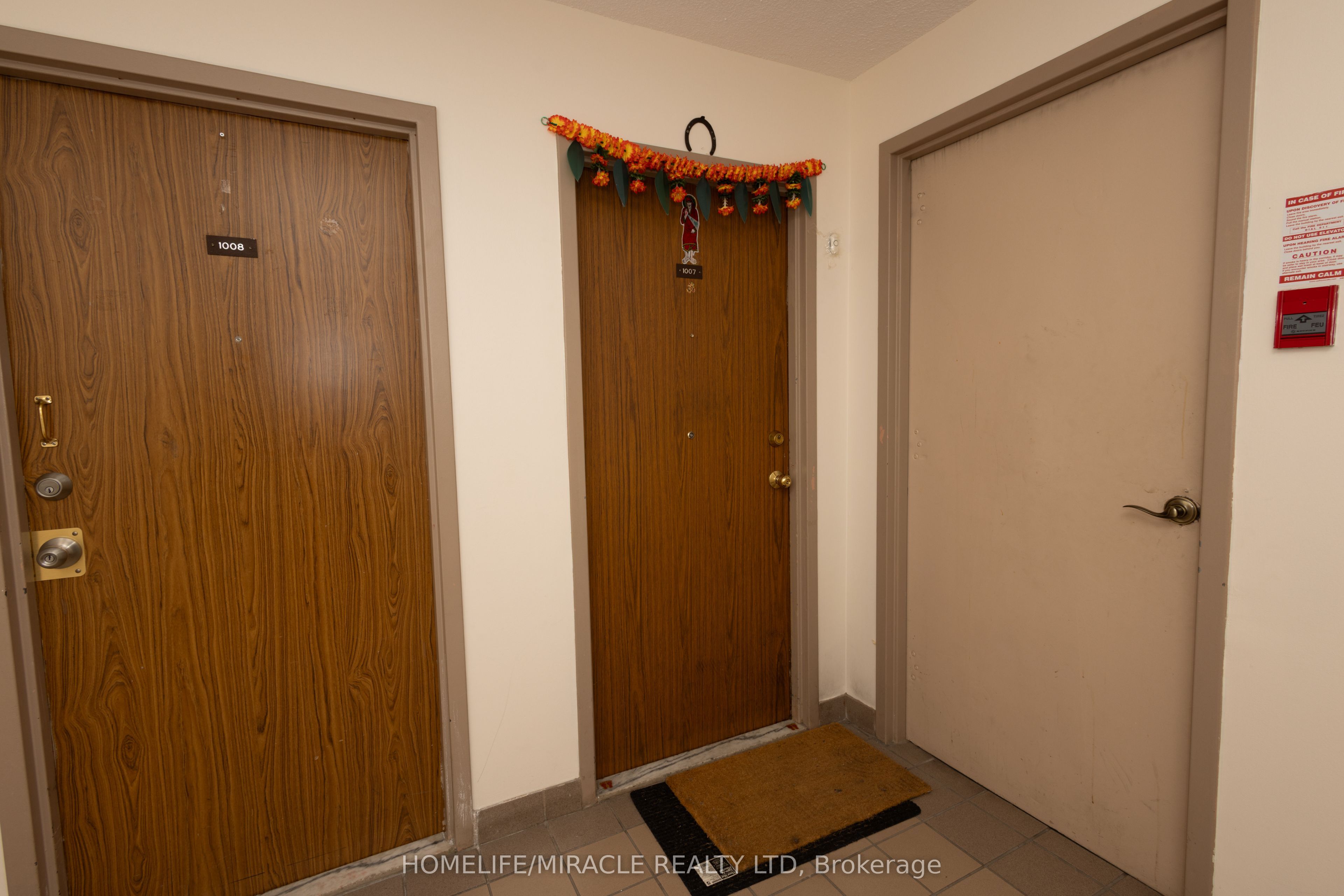 49 Silverstone Drive 1007 Property Photo 13