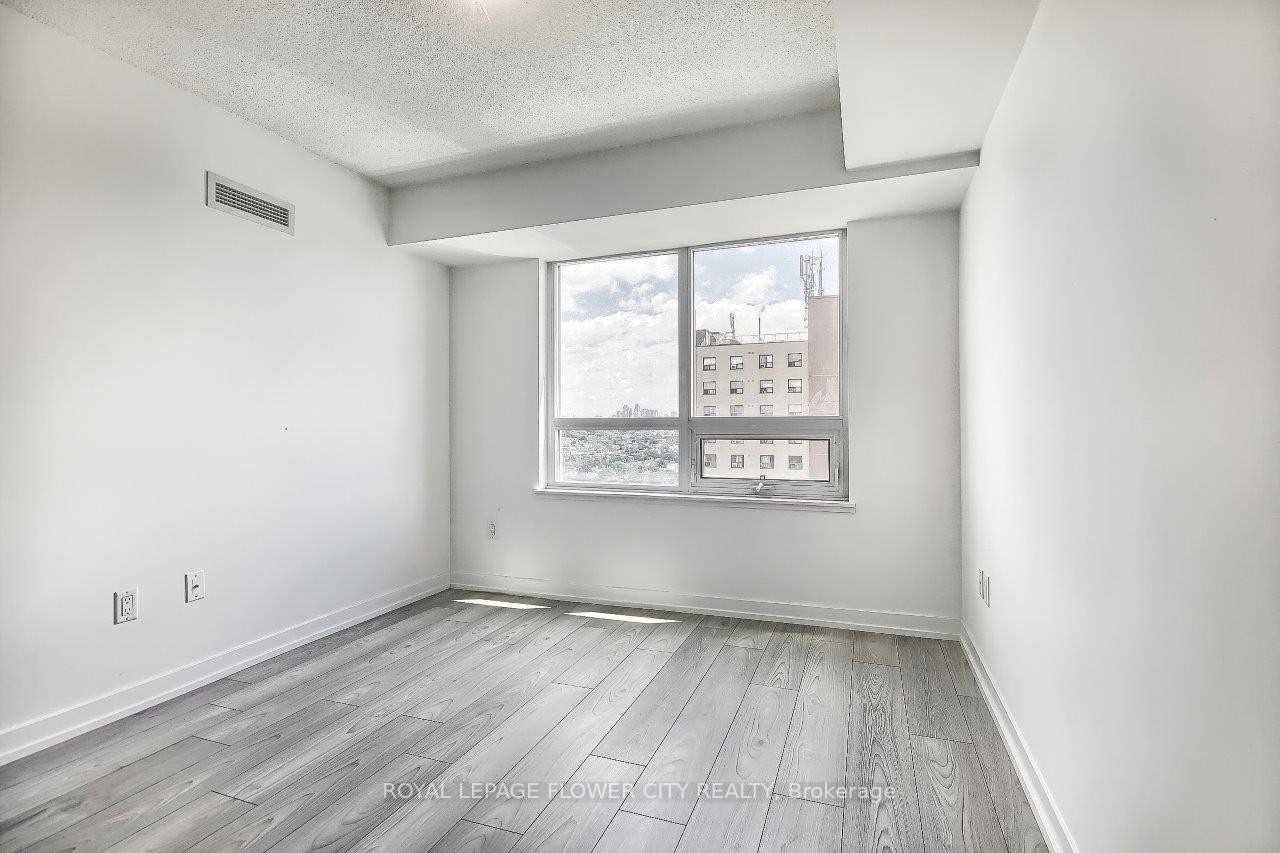 1410 Dupont Street 2002 Property Photo 10