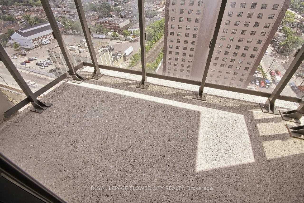 1410 Dupont Street 2002 Property Photo 15