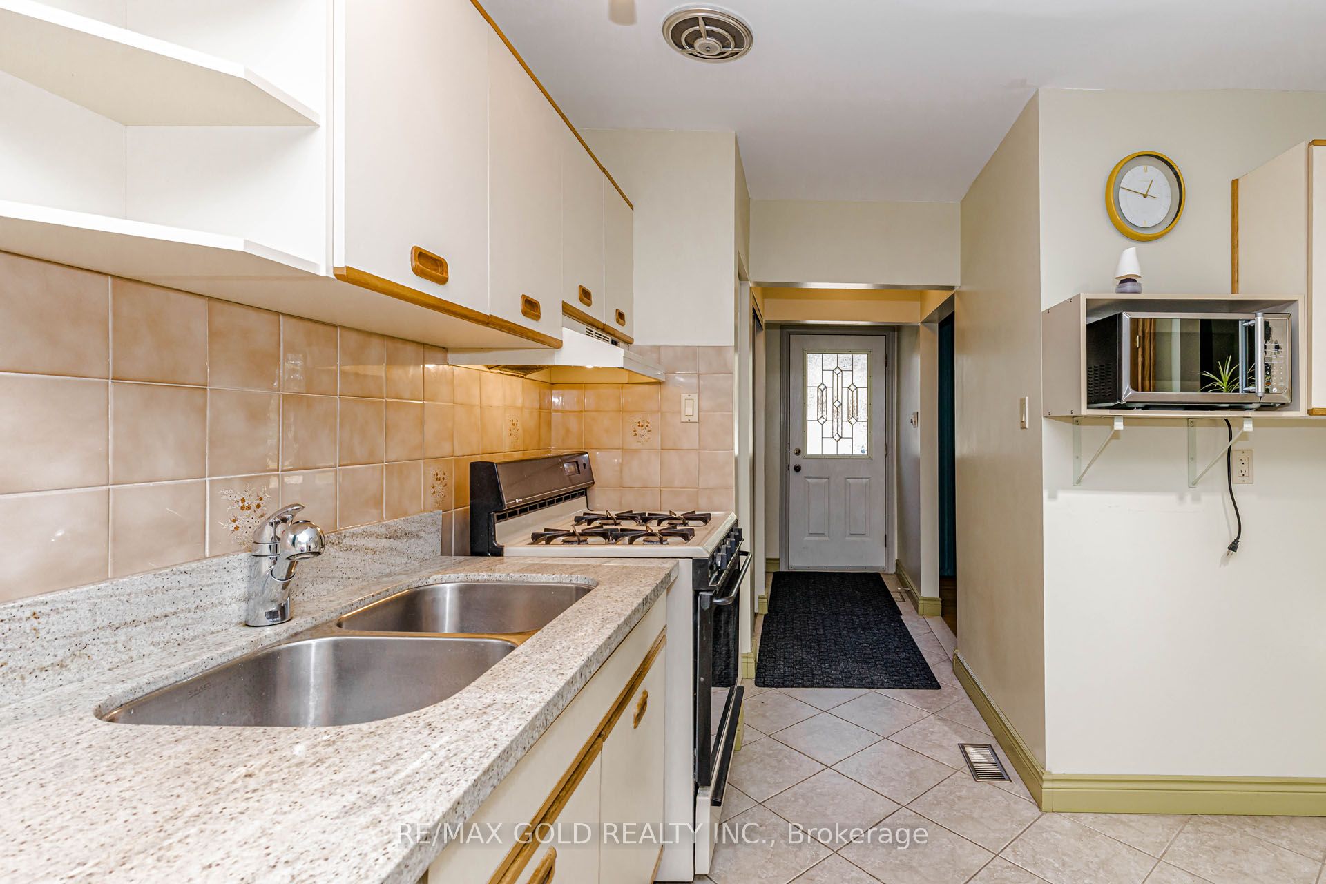 23 Brookdale Crescent Property Photo 14