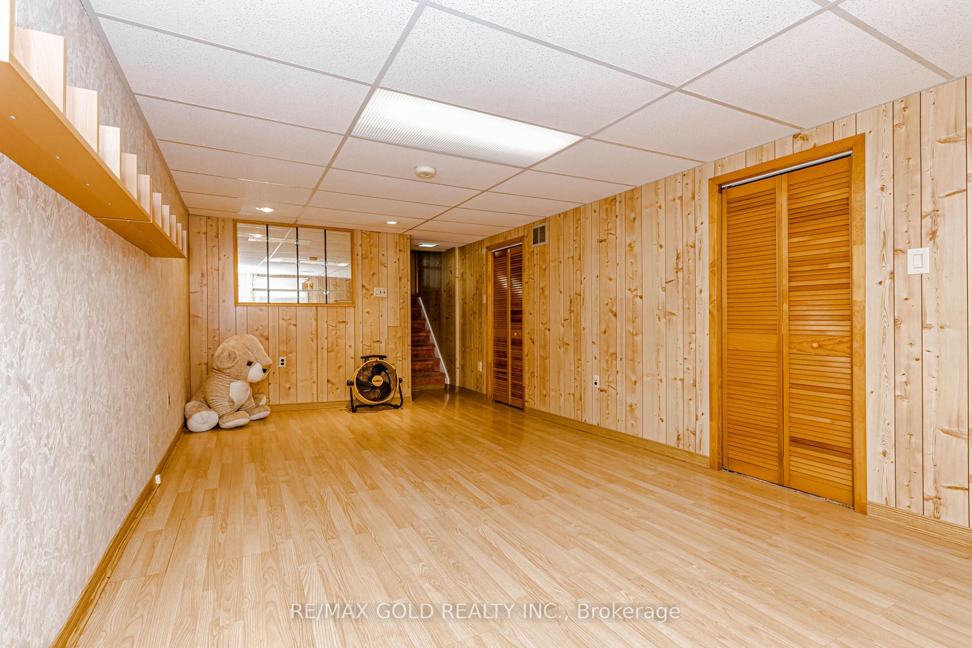 23 Brookdale Crescent Property Photo 37