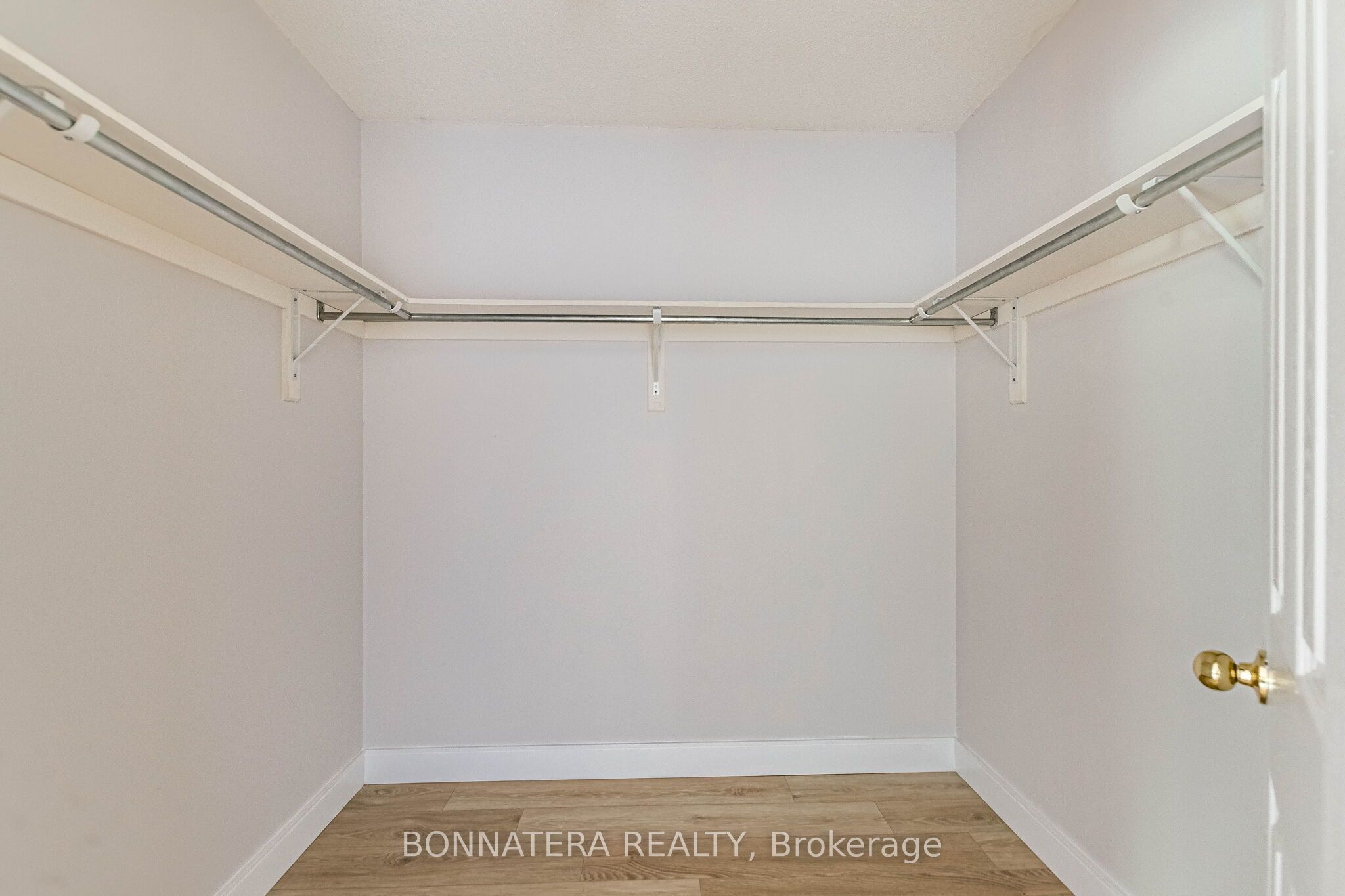 4297 Guildwood Way Property Photo 40