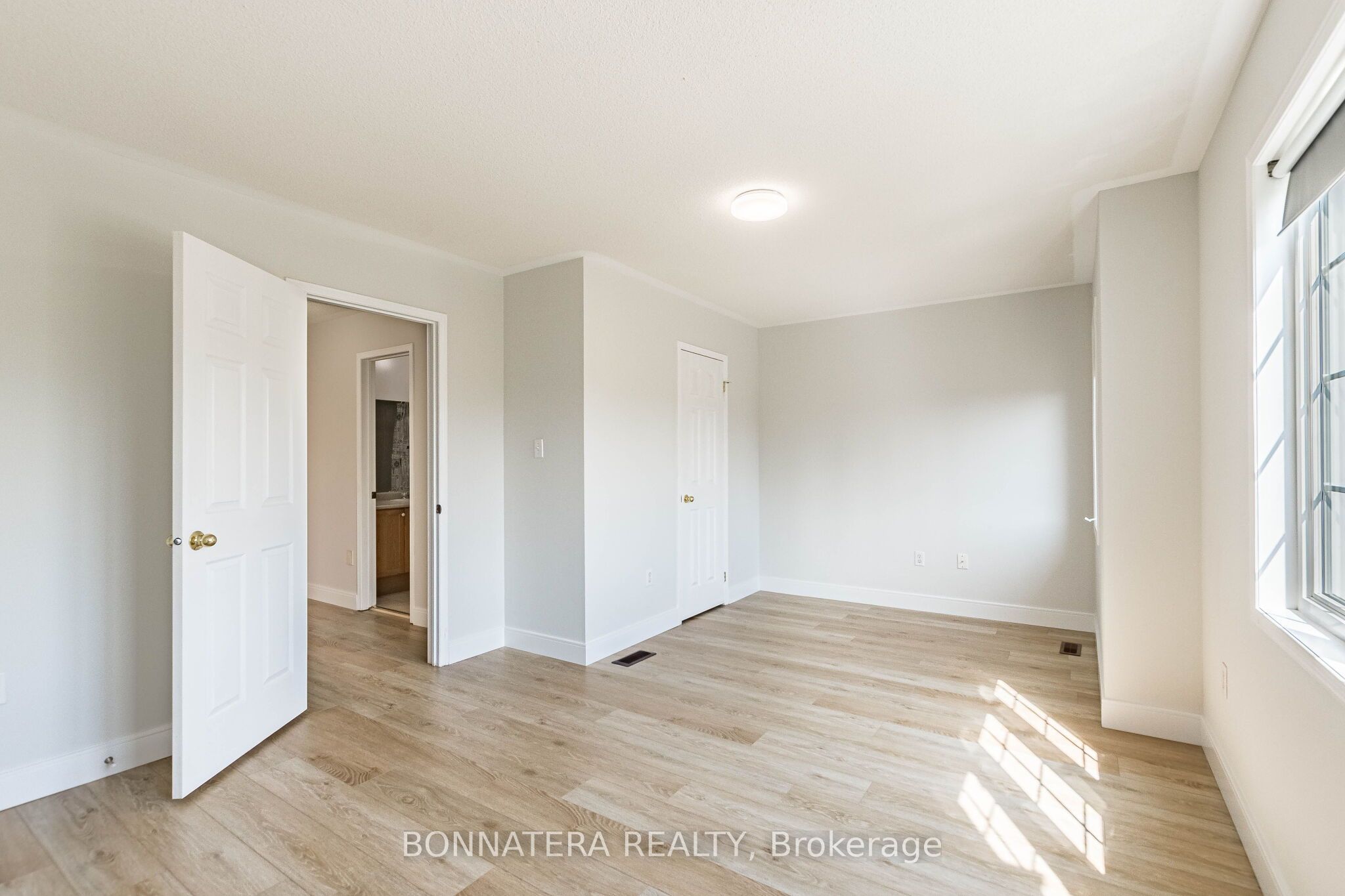 4297 Guildwood Way Property Photo 42