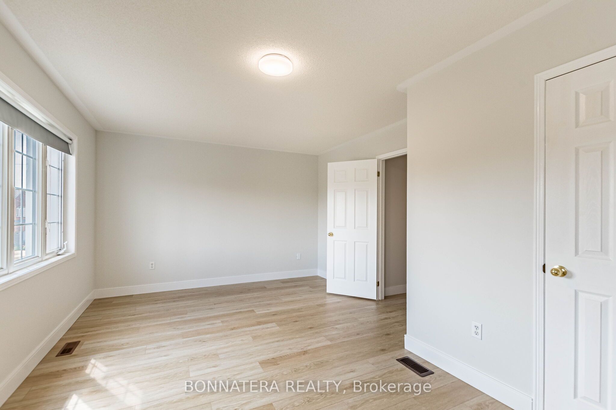 4297 Guildwood Way Property Photo 44