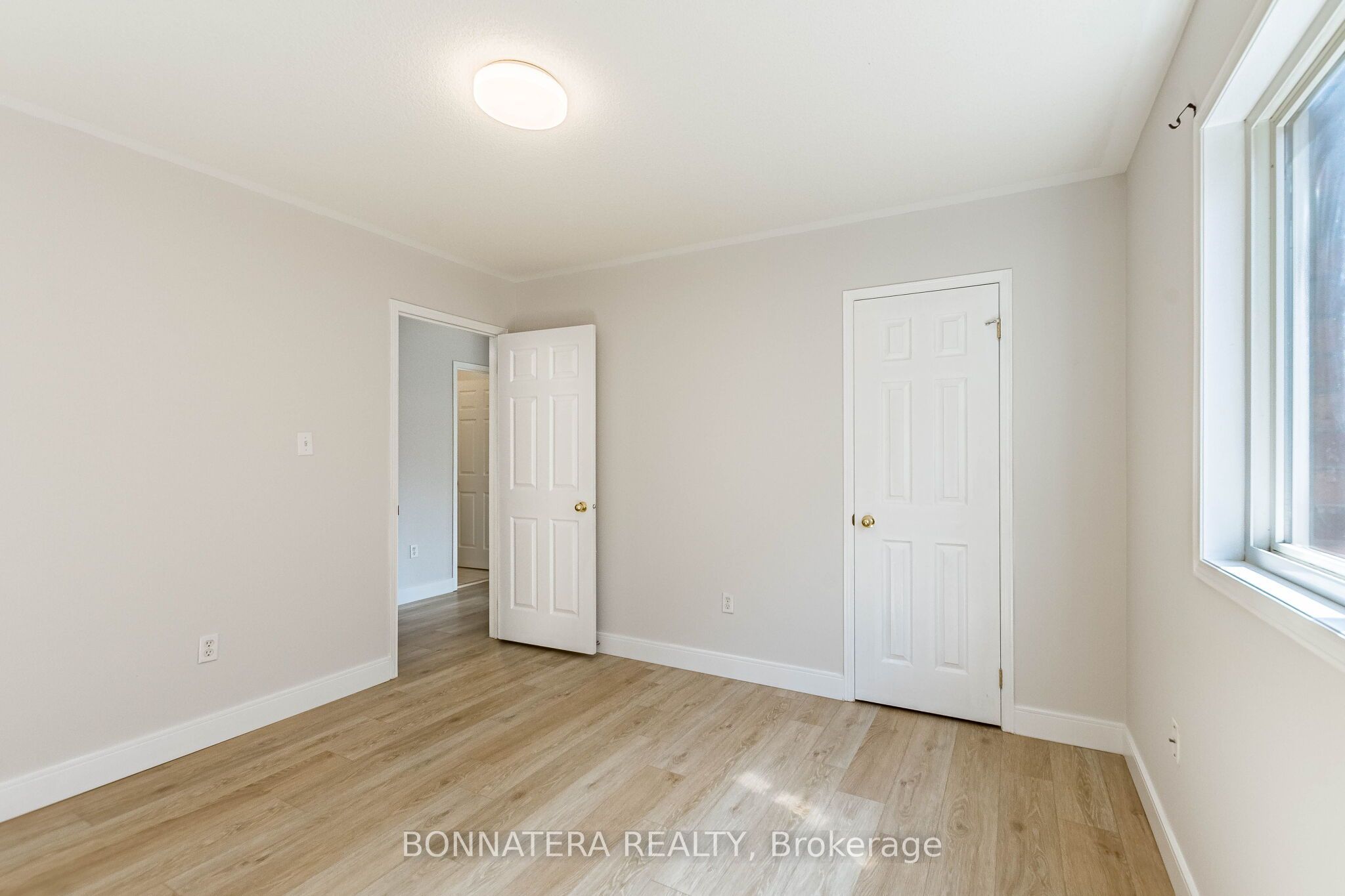 4297 Guildwood Way Property Photo 47