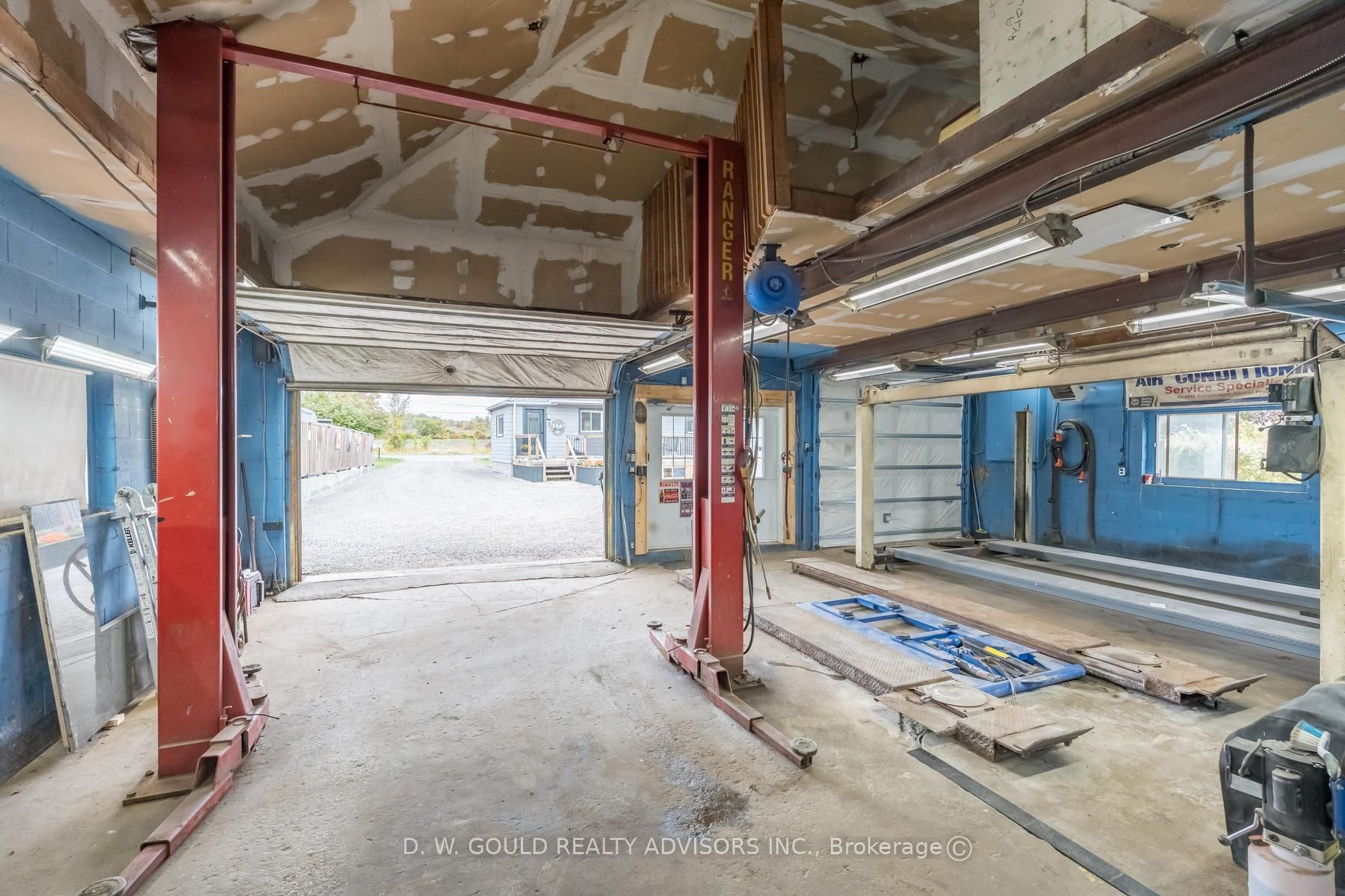 12656 22 Side Road Property Photo 6