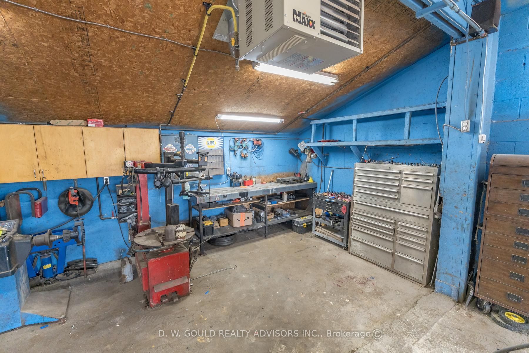 12656 22 Side Road Property Photo 14
