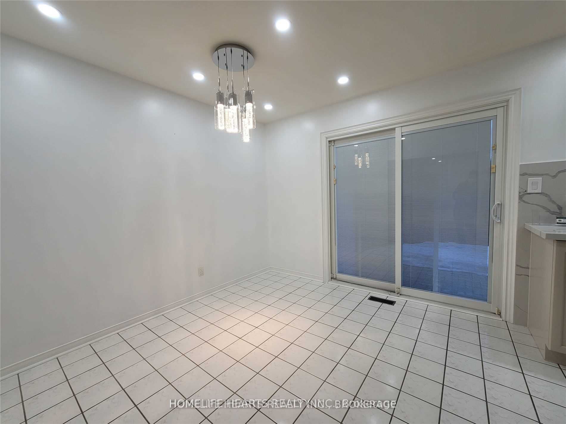 6519 Sapling Trail Property Photo 3