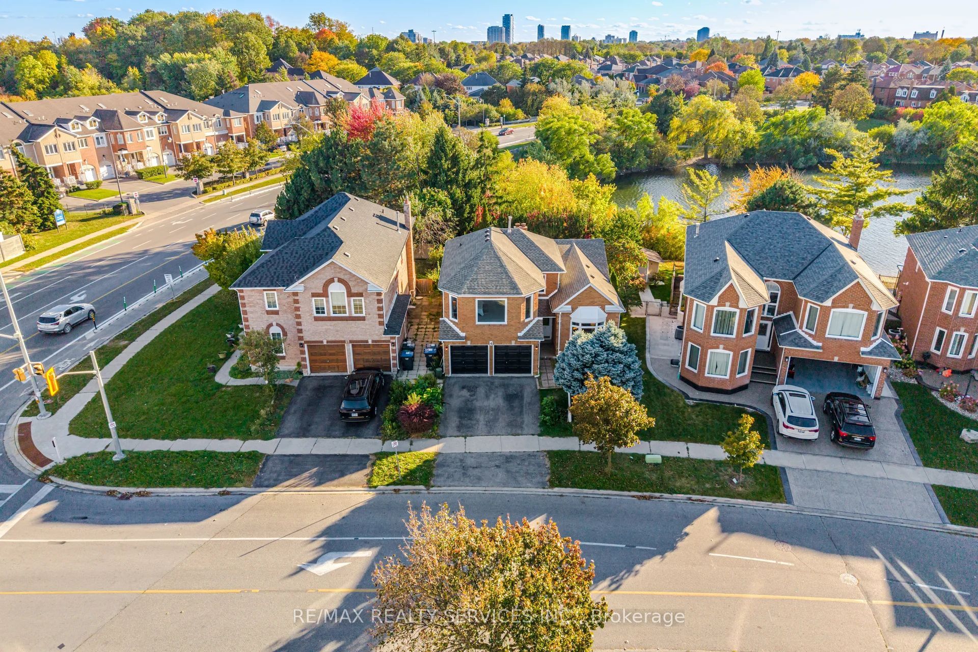 4 Leeward Drive Property Photo 1