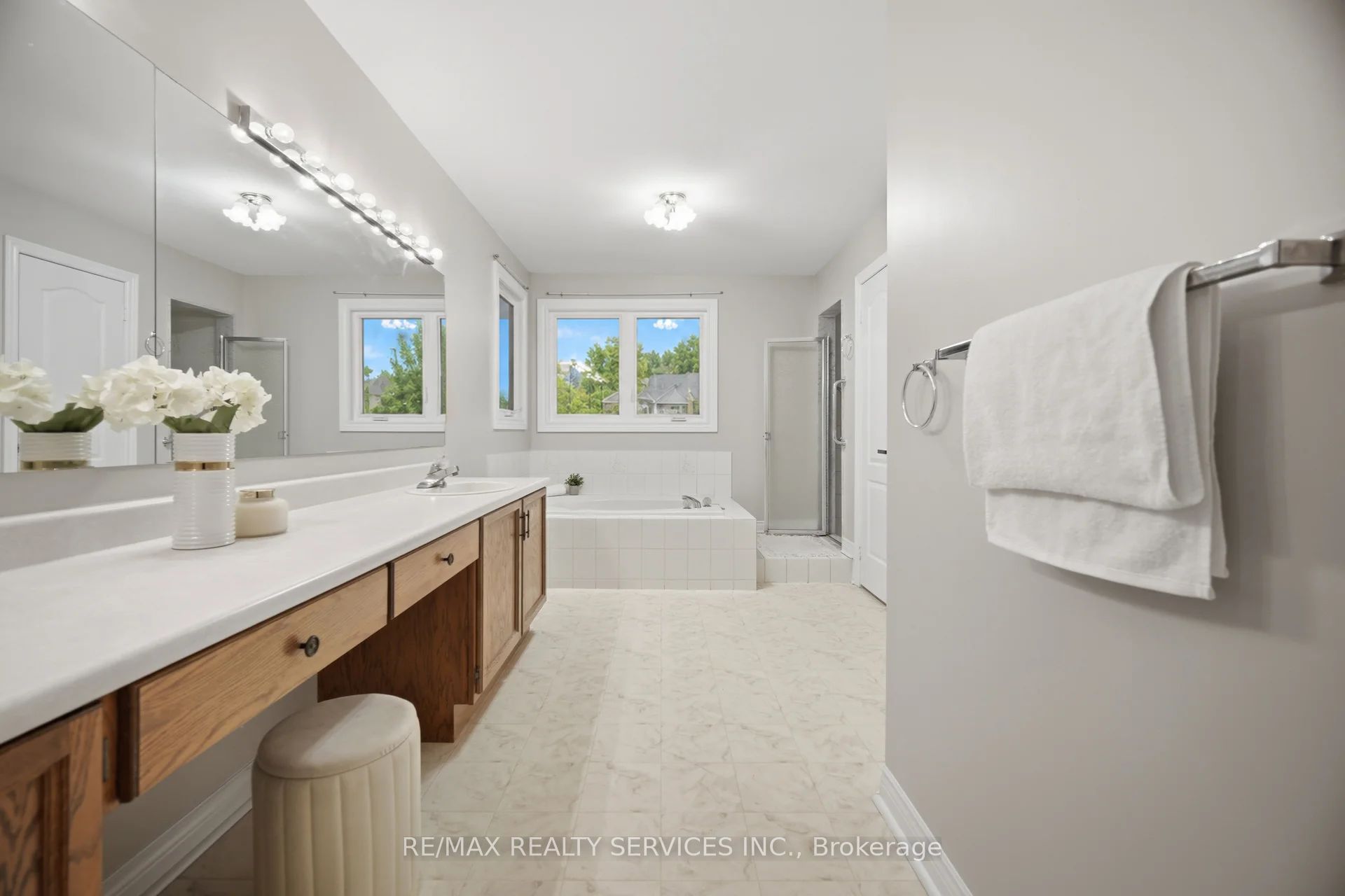 4 Leeward Drive Property Photo 22