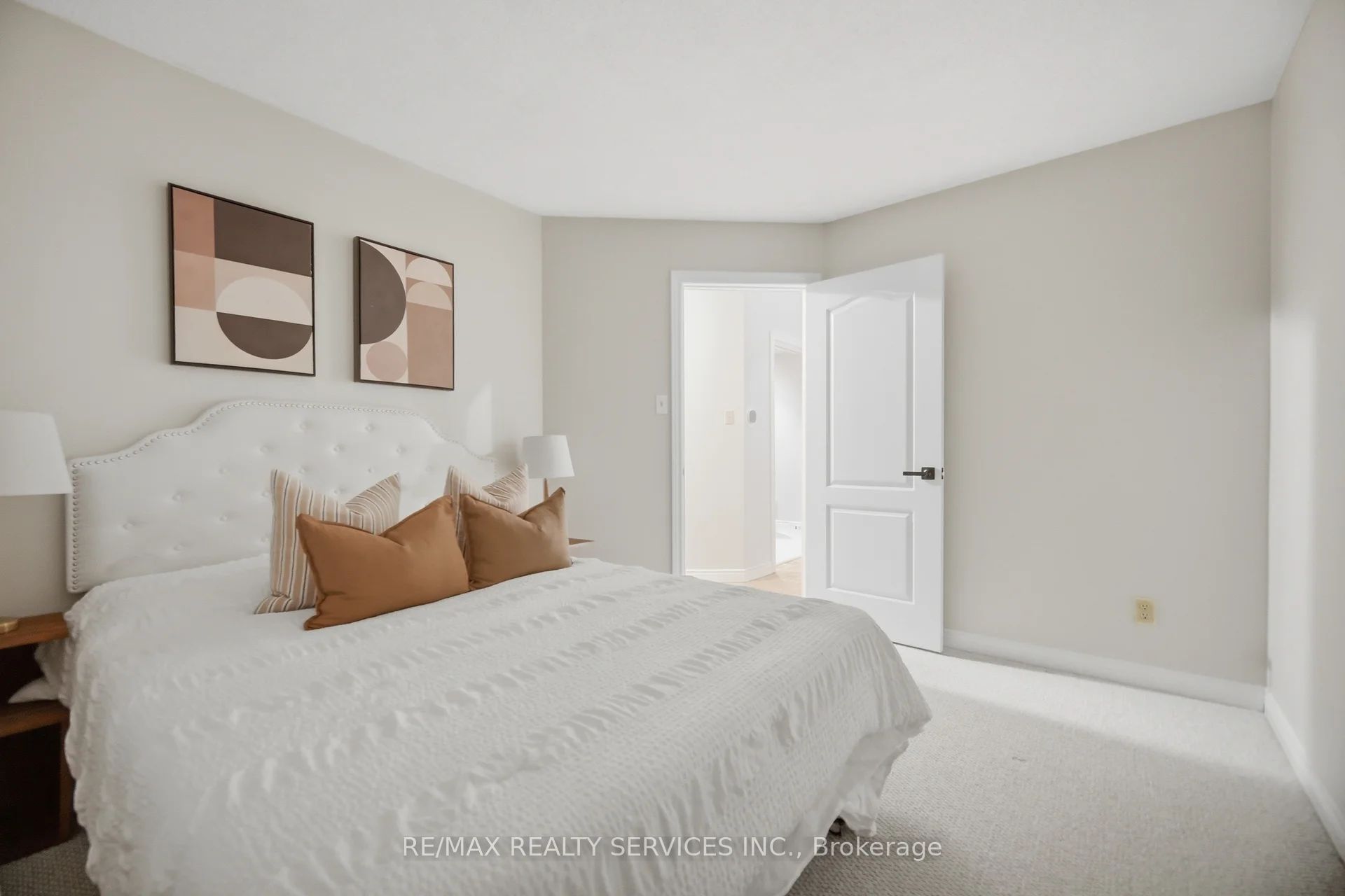 4 Leeward Drive Property Photo 28