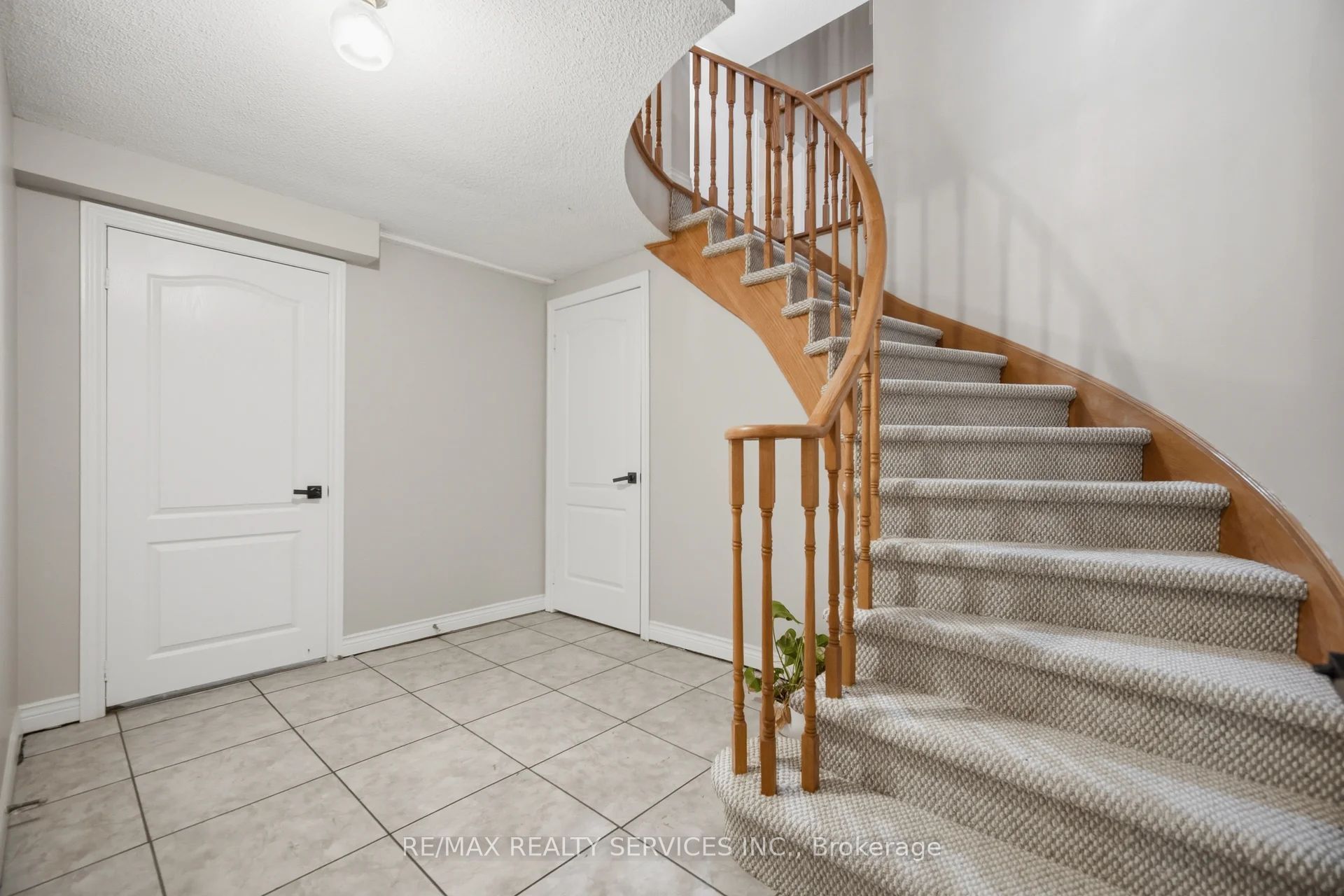 4 Leeward Drive Property Photo 32