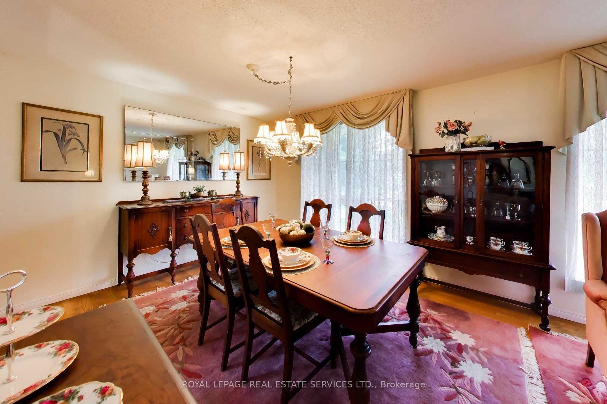 24 Elmvale Crescent Property Photo 5