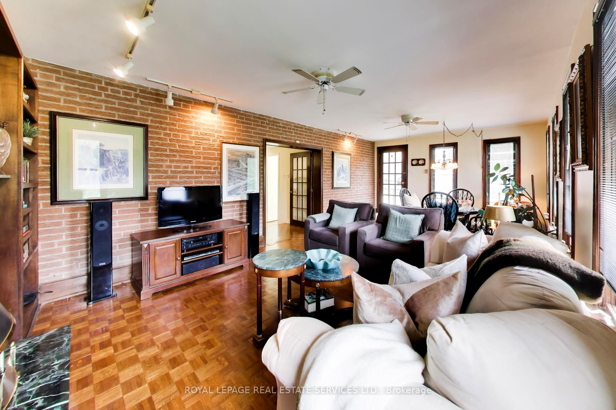 24 Elmvale Crescent Property Photo 13