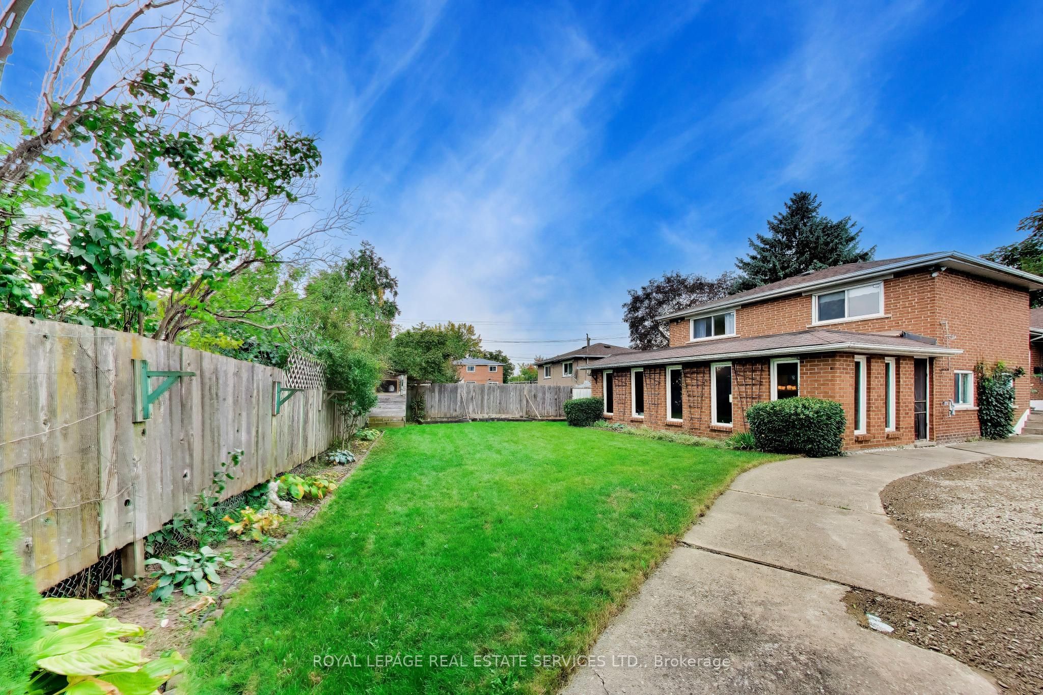 24 Elmvale Crescent Property Photo 23