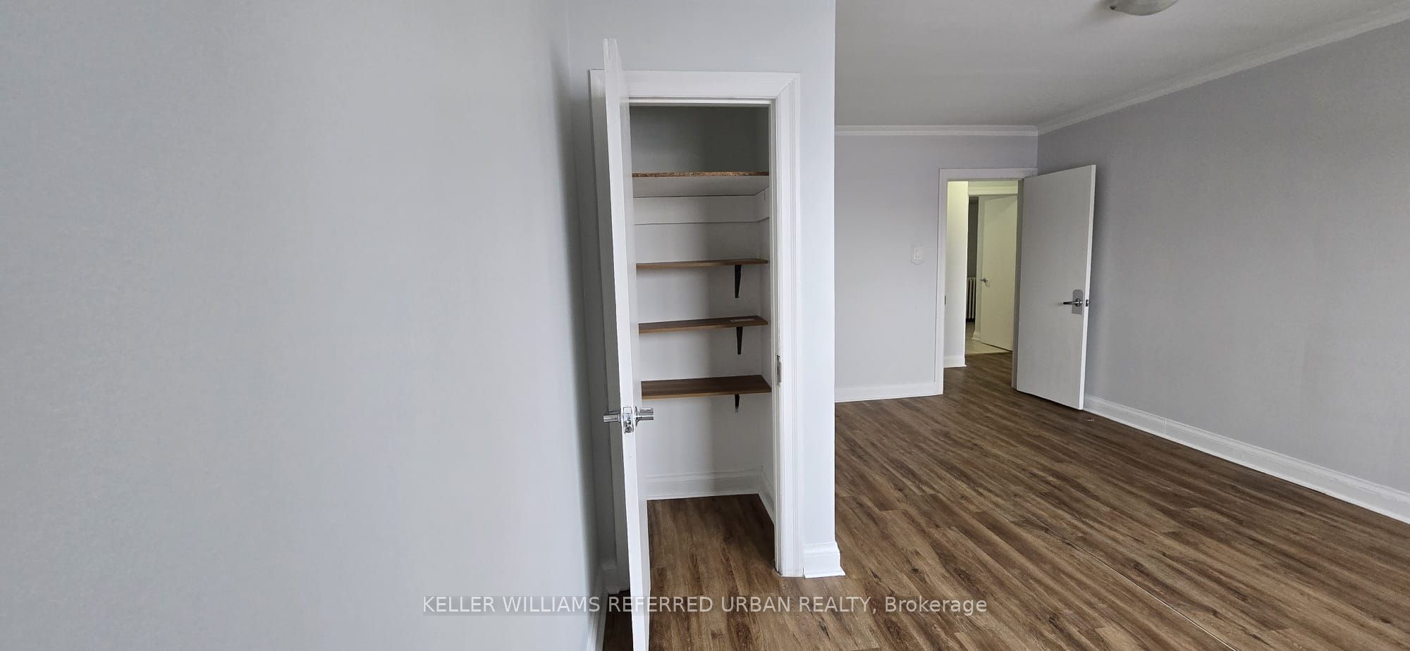 1854 Eglinton Avenue W 1 Property Photo 5
