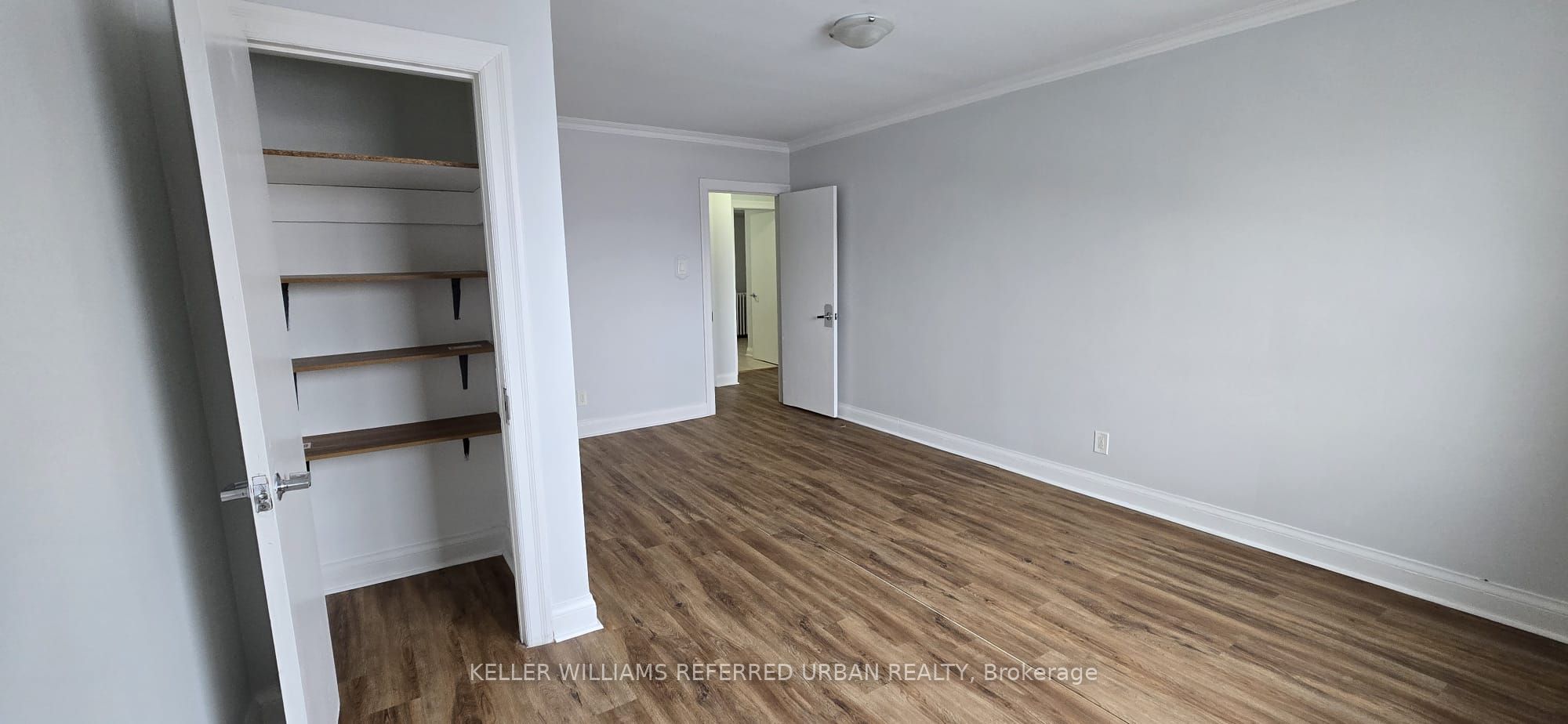 1854 Eglinton Avenue W 1 Property Photo 6